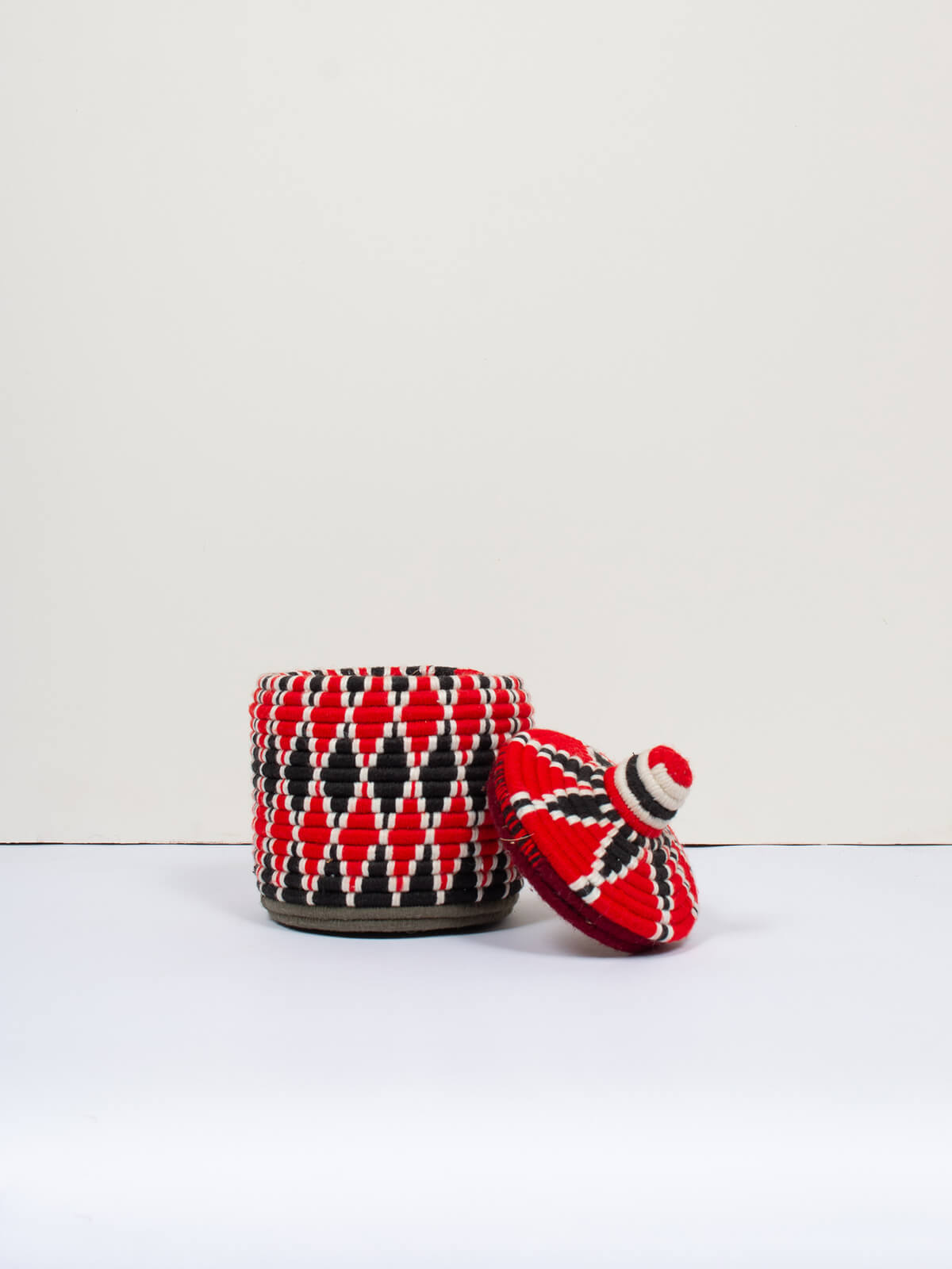 Premium Handmade Moroccan Wool Pot No.352 – Authentic Berber Design for Home Decor, Plant Holder & Boho Chic Style | Perfect for Living Room, Bedroom & Office Decor