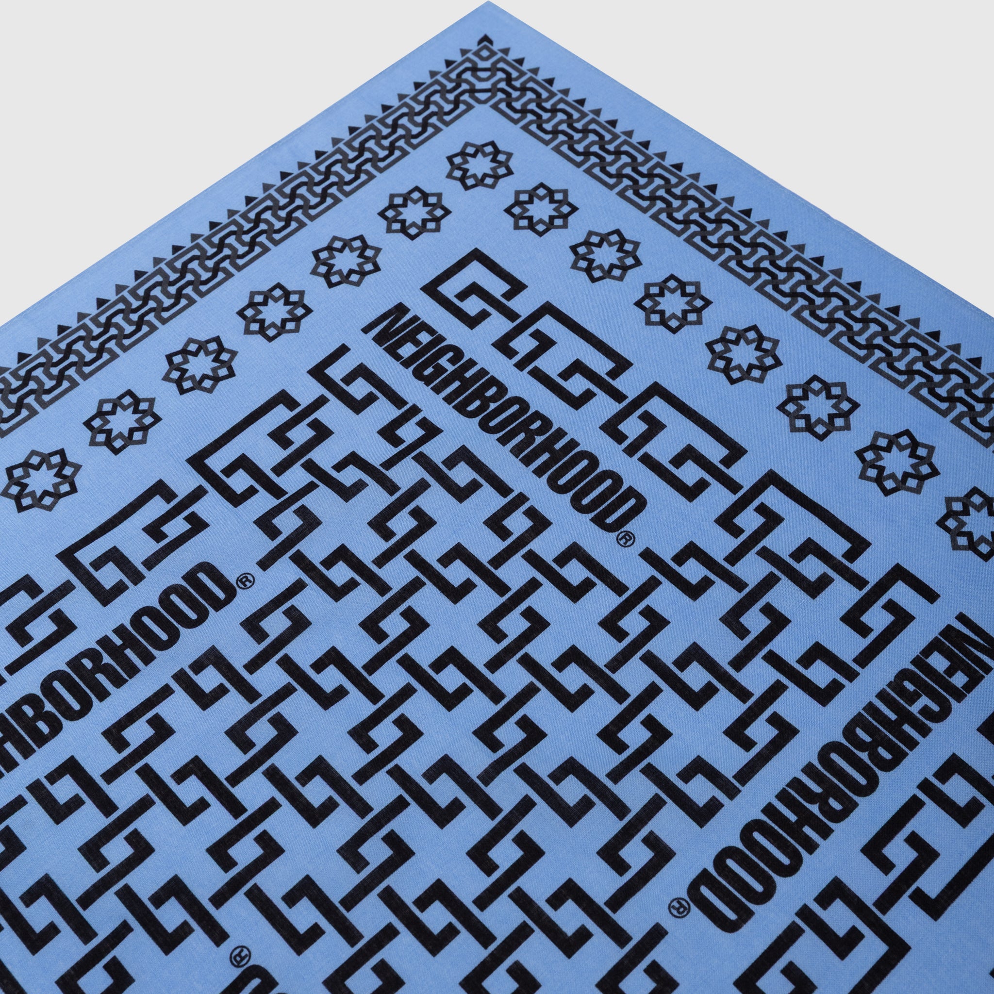 Stylish Geometric Pattern Bandana - Fashionable Cotton Scarf for Men & Women - Perfect for Outdoor Activities, Sports, and Casual Wear