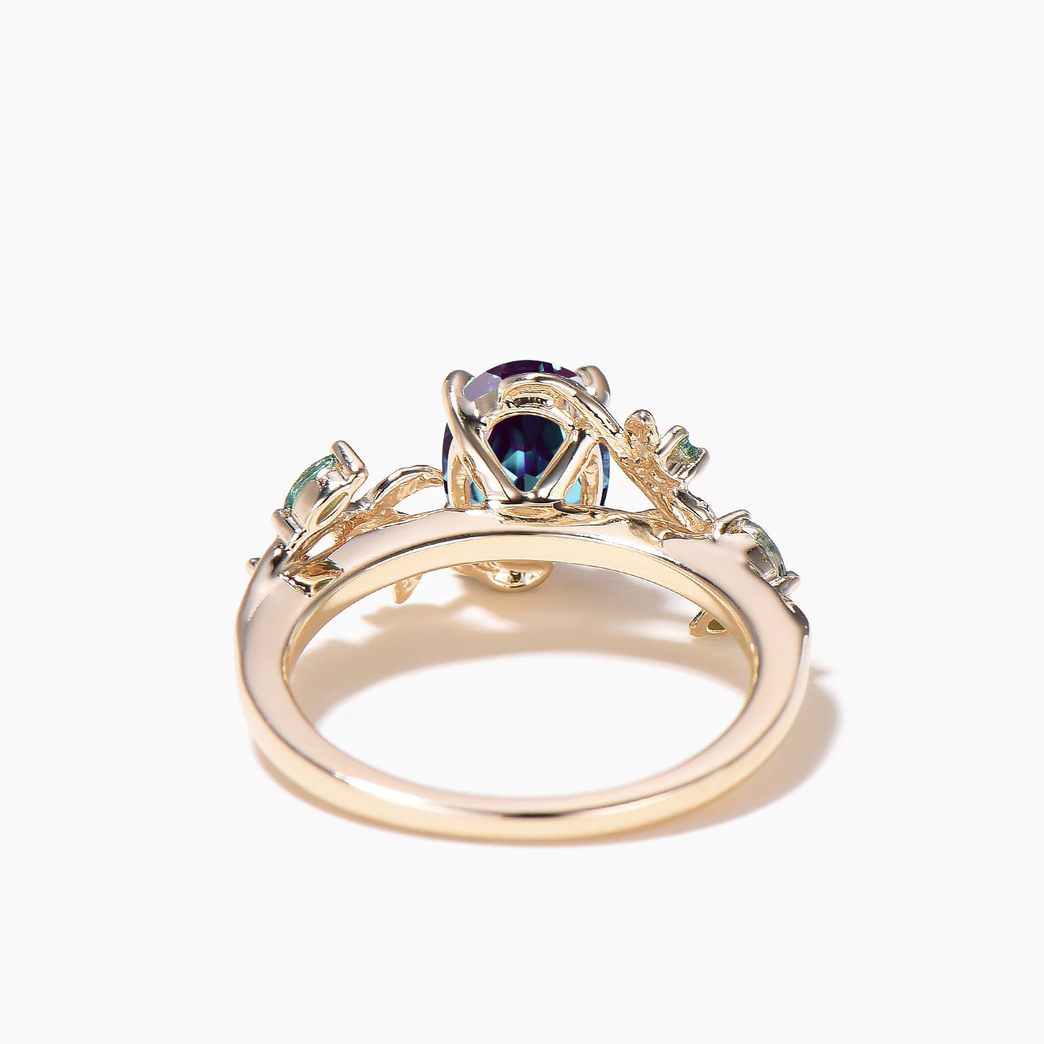 Natural Alexandrite Oval Engagement Ring | Color Changing Emerald Cut Gemstone Ring for Women | Perfect for Proposals, Weddings & Anniversary Gifts