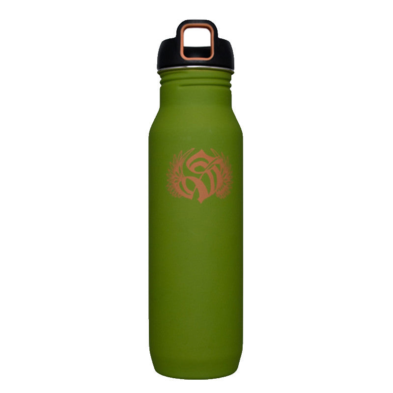 Stanley Classic Legendary Stainless Steel Vacuum Insulated Water Bottle 0.7L (24oz) - Keeps Drinks Hot/Cold for Hours - Perfect for Hiking, Camping & Outdoor Adventures