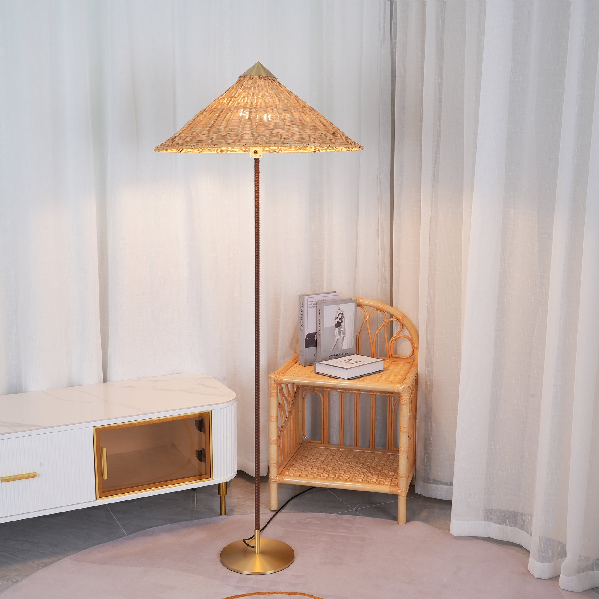 Modern Chinese Hat Floor Lamp - Stylish Rattan Shade for Living Room, Bedroom & Office Decor - Perfect for Cozy Ambiance and Reading Nook Lighting