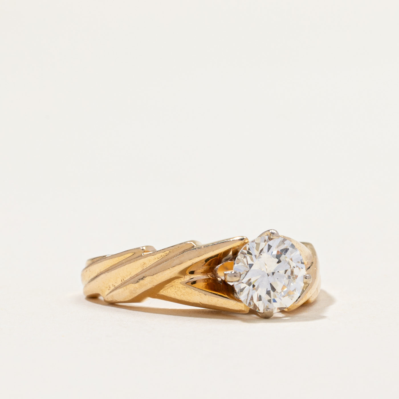 1.01ct VVS2 G Solitaire Diamond Engagement Ring with Grooved Band - Size 6.25 | Perfect for Proposals, Weddings & Anniversary Gifts