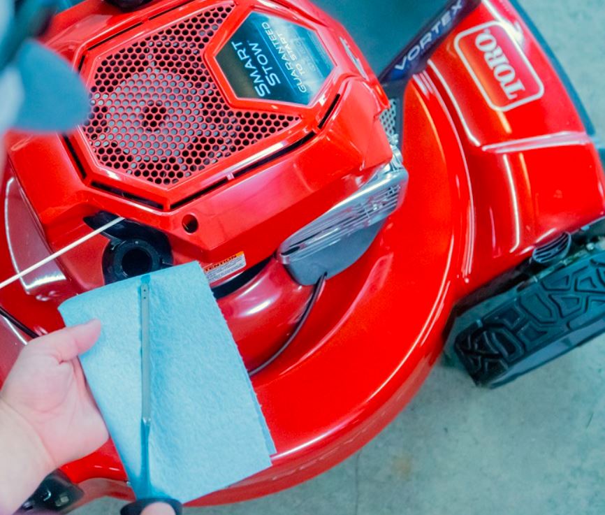 Toro 21445 Recycler Smartstow High Rear Wheel Lawn Mower - Efficient & Easy Storage for Small to Medium Lawns | Perfect for Homeowners & Landscaping Professionals