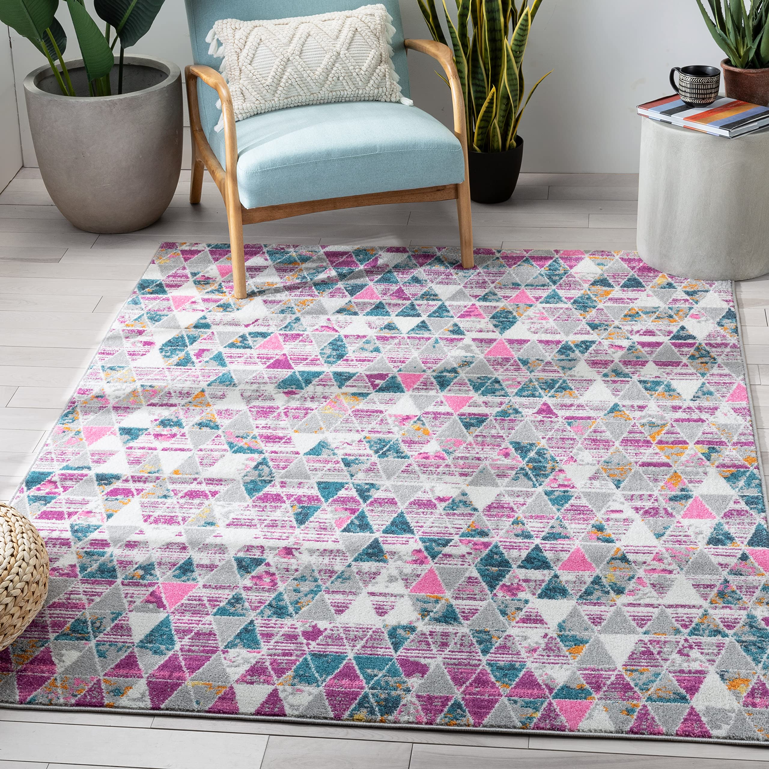 Well Woven Keyla Fuchsia & Grey Geometric Triangle Area Rug 7'10