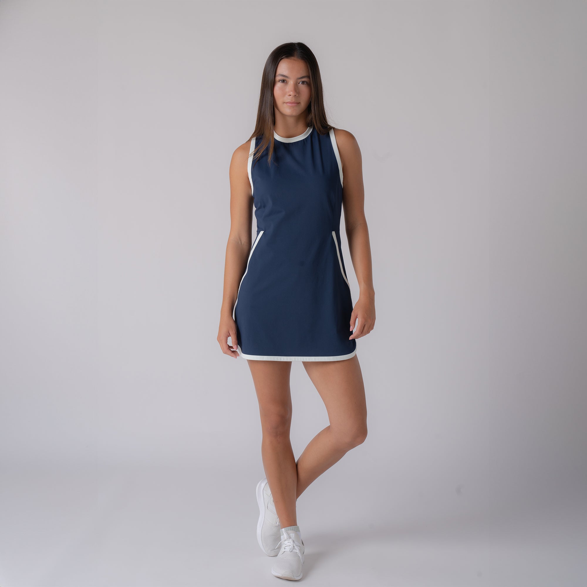 Elegant Women's Court Dress - Stylish & Comfortable Formal Wear for Weddings, Parties & Special Occasions