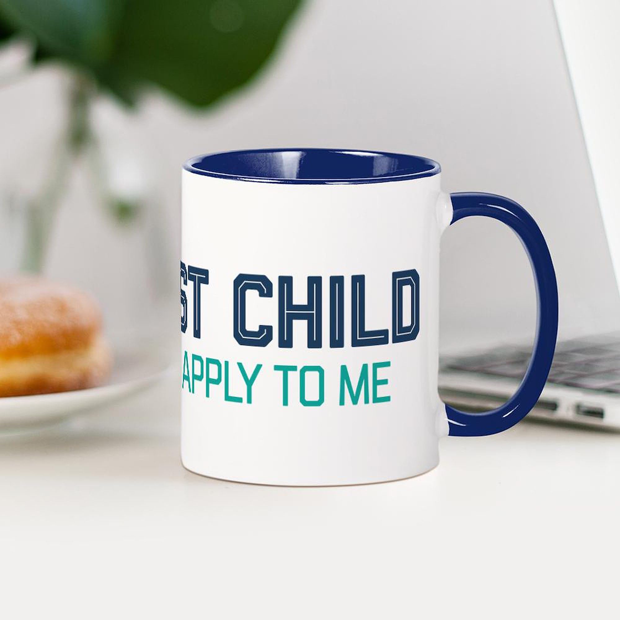 11 oz (325 ml) Youngest Child Ceramic Coffee Mug - Funny Sibling Gift for Birthdays & Holidays - Perfect for Tea, Hot Chocolate & Office Use