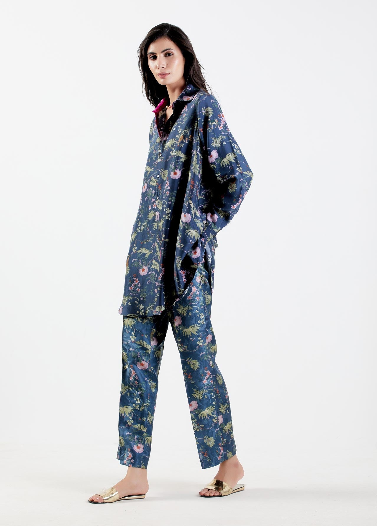 Luxury Oversized Silk Twirt for Women - Soft Twill Fabric in Midnight Blue - Perfect for Casual Wear, Office Outfits & Evening Events