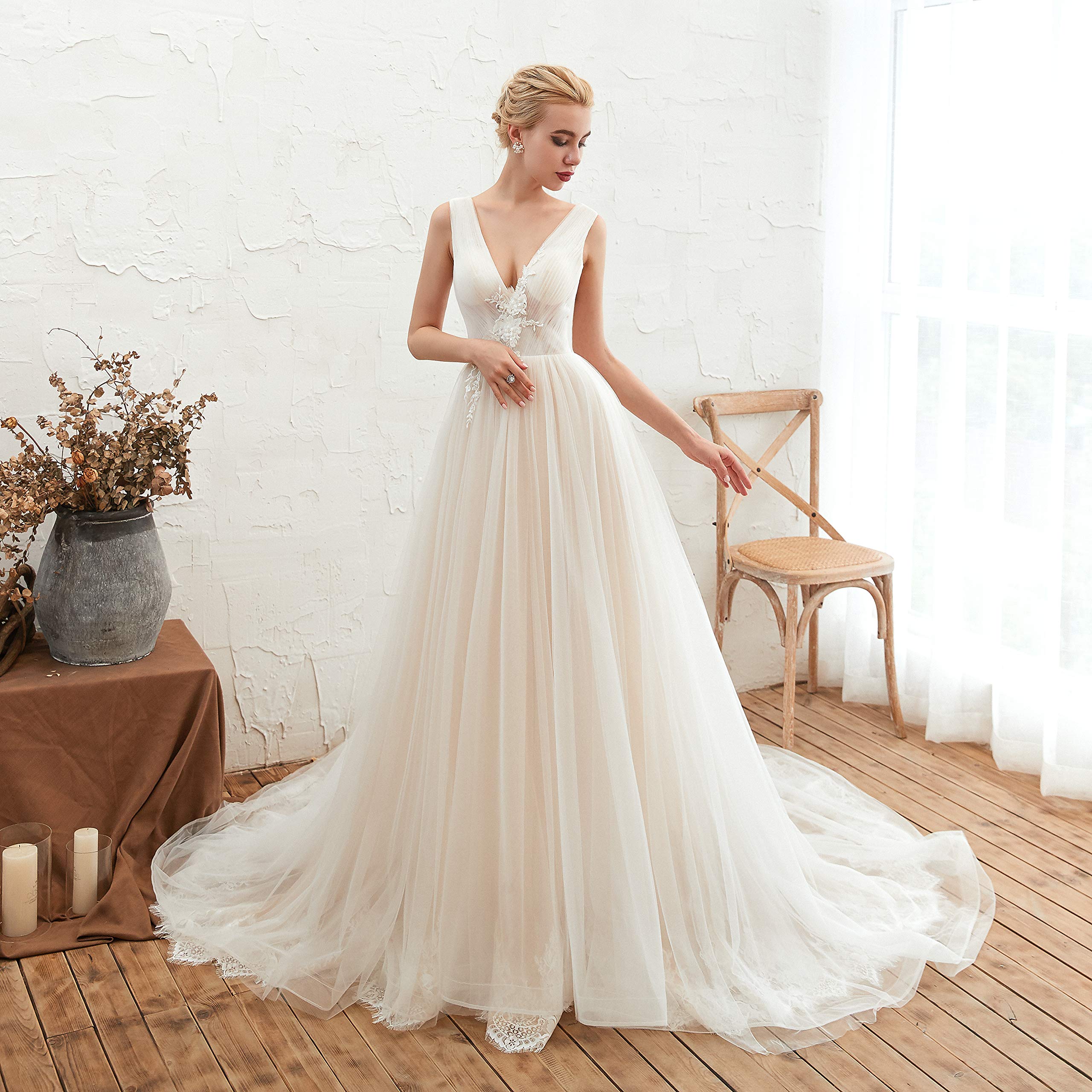 Elegant Women's V-Neck A-Line Lace Applique Beach Wedding Dress for Prom, Bridal Party & Summer Occasions