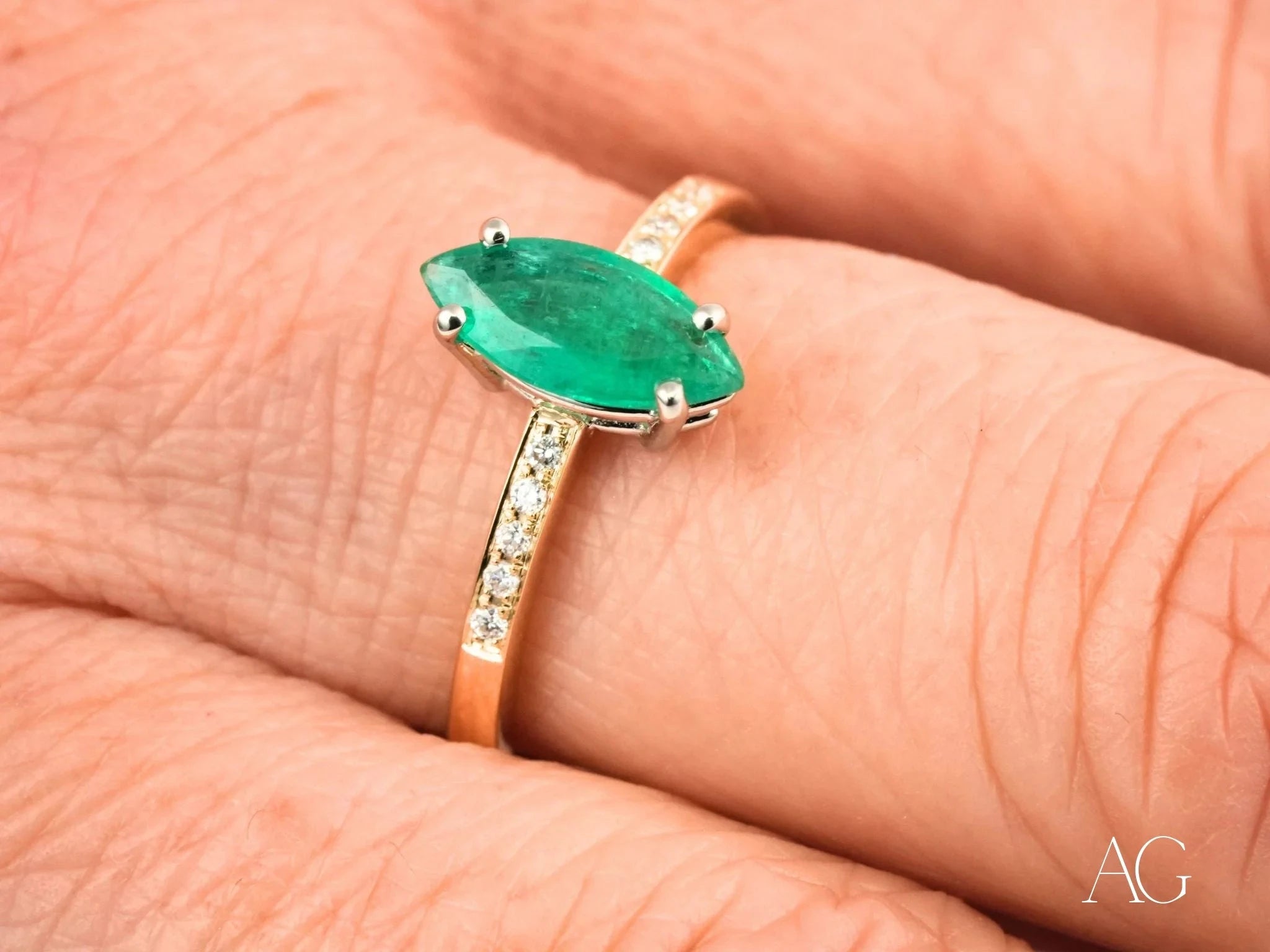 Royal Radiance Ring: 18k Gold Emerald & Diamond Ring for Women – Elegant Jewelry Gift for Engagement, Anniversary & Special Occasions