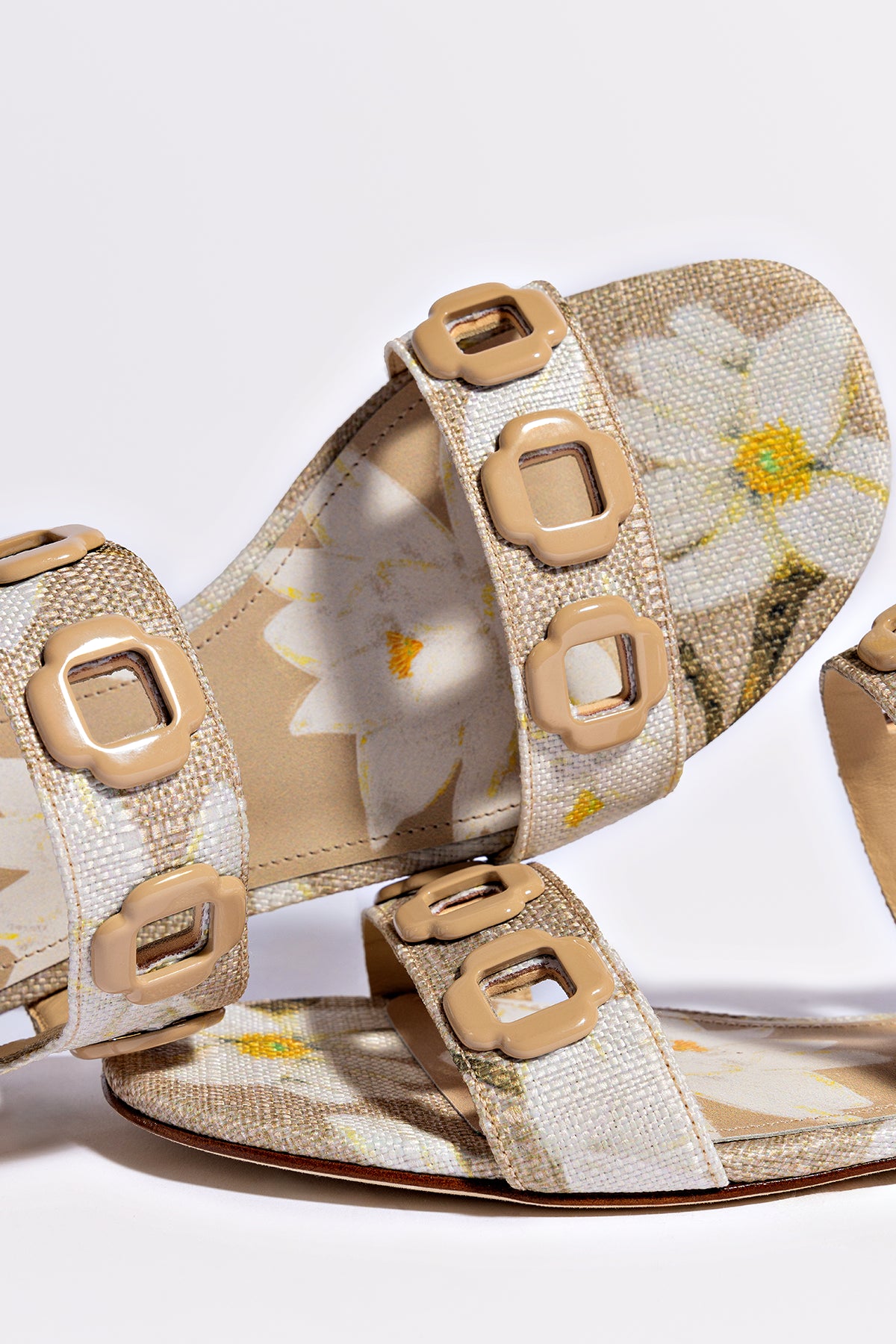 Milan Flat Sandals for Women - Beige Woven Raffia Summer Slides - Comfortable Beach Sandals for Vacation, Poolside & Casual Outings