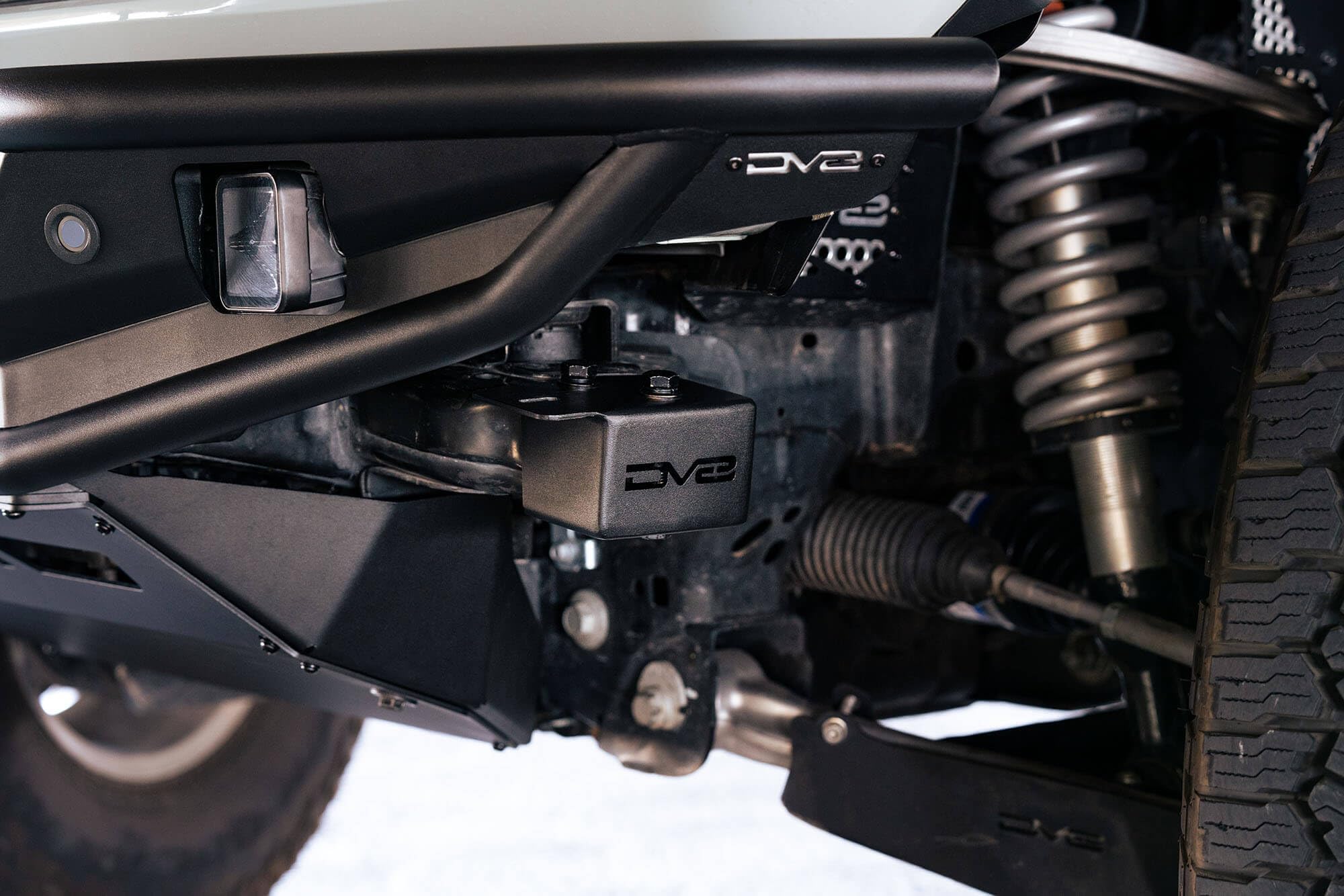 **DV8 Offroad Crash Bar Caps with Accessory Mount for 2021-2022 Ford Bronco | Fits 35