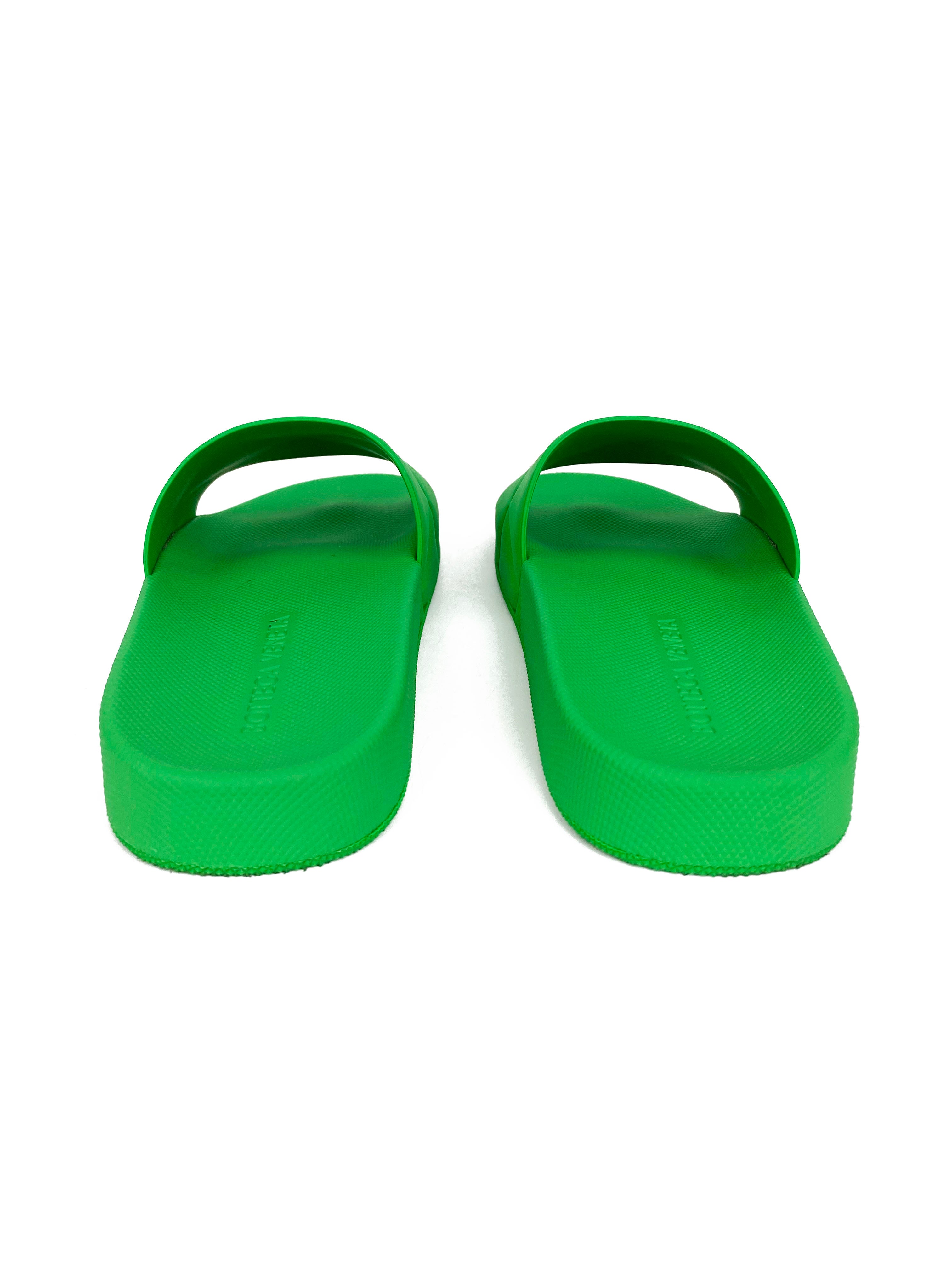 Bottega Veneta Green Leather Sliders Size 40 - Luxury Comfort Slides for Men & Women | Perfect for Poolside, Beach, and Casual Summer Outfits