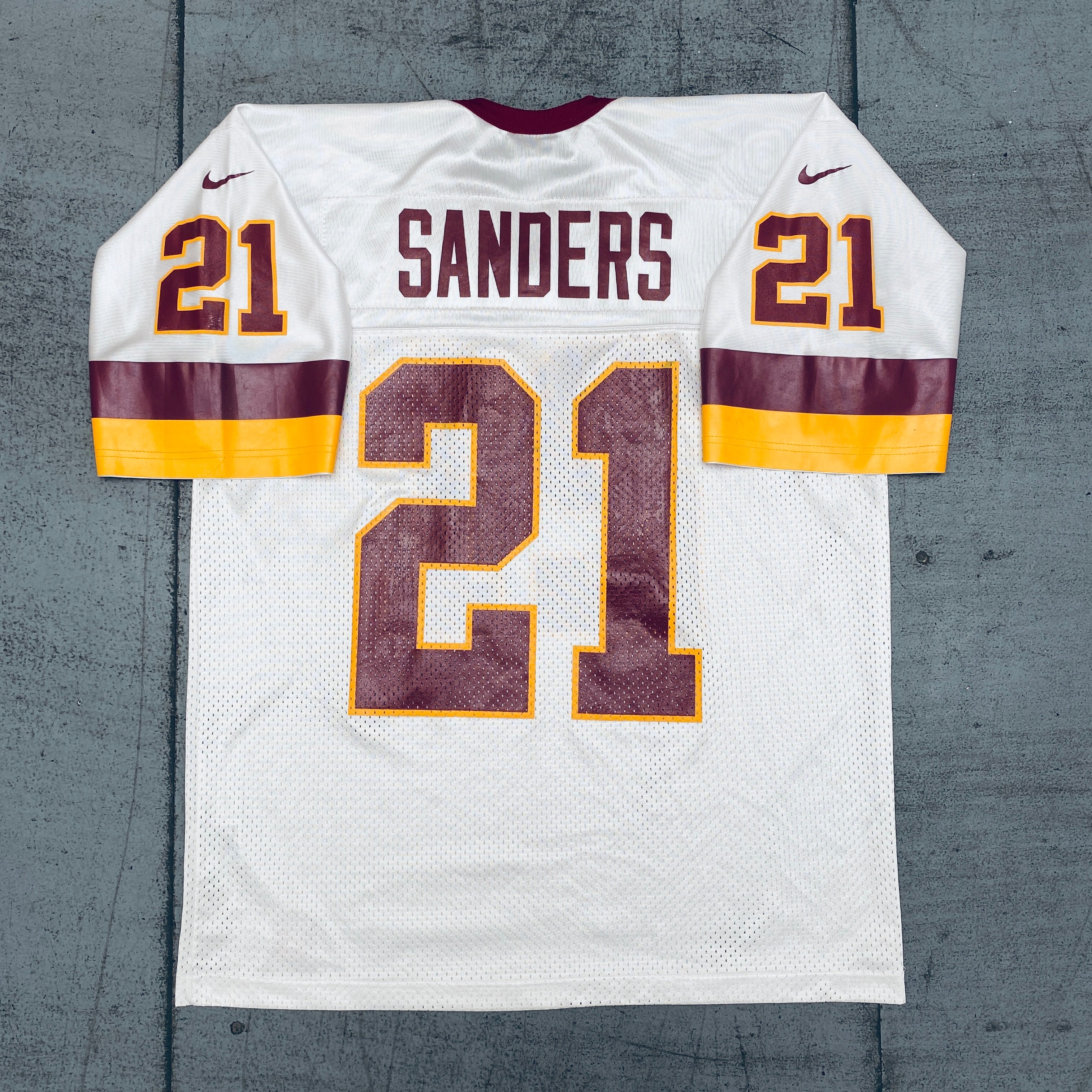 Washington Redskins Deion Sanders 2000/01 Vintage NFL Jersey XL - Authentic Football Sports Apparel for Fans, Collectors & Game Day Outfits