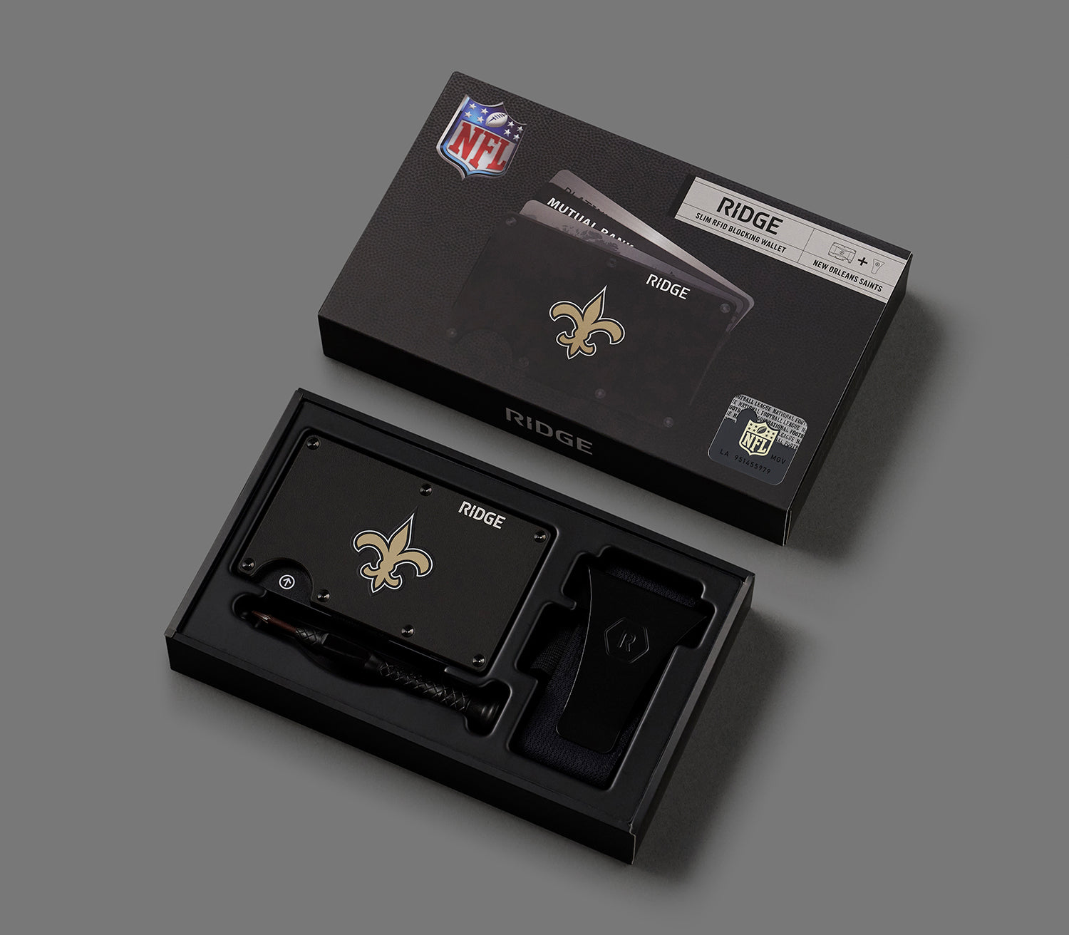 Ridge Wallet for Men - Slim RFID Blocking Minimalist Wallet with New Orleans Saints Design - Perfect for Everyday Carry, Travel & Gifts