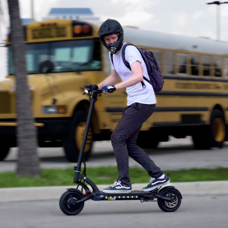 Kaabo MANTIS V2 Fluid Edition Electric Scooter - Open Box & Refurbished - Perfect for Urban Commuting & Last-Mile Transportation