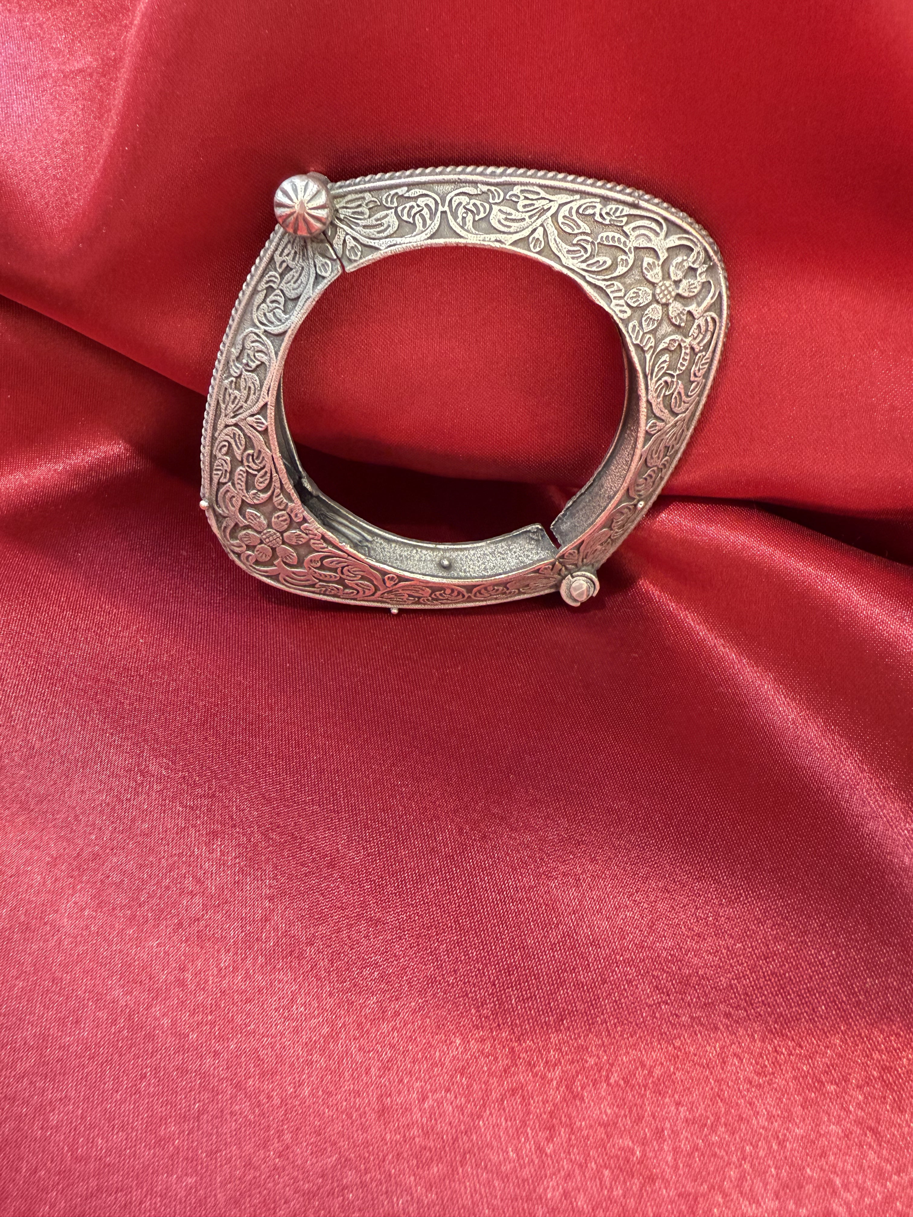 Elegant Tribal Oxidized Silver Ethnic Open Oval Design Kada Cuff Bracelet for Women - Boho Chic Handmade Jewelry Gift for Festival, Wedding & Special Occasions