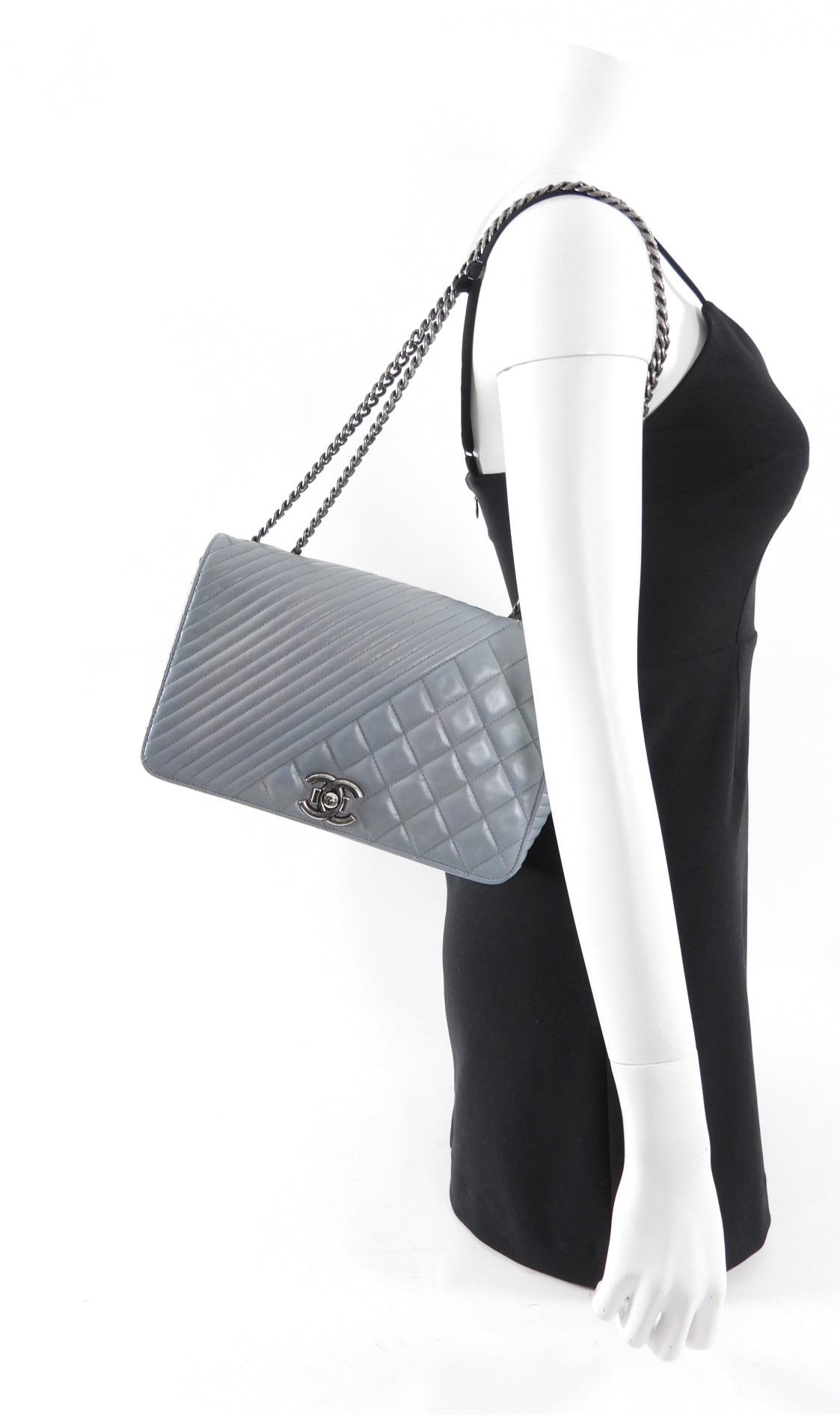 Chanel Grey Leather Coco Boy Medium Flap Bag - Luxury Designer Handbag for Women, Perfect for Evening Parties & Date Nights