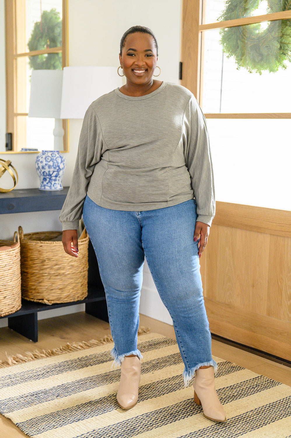 Stylish Olive Green Long Sleeve Knit Top with Open Back Design - Perfect for Fall Layering, Date Nights & Casual Outfits