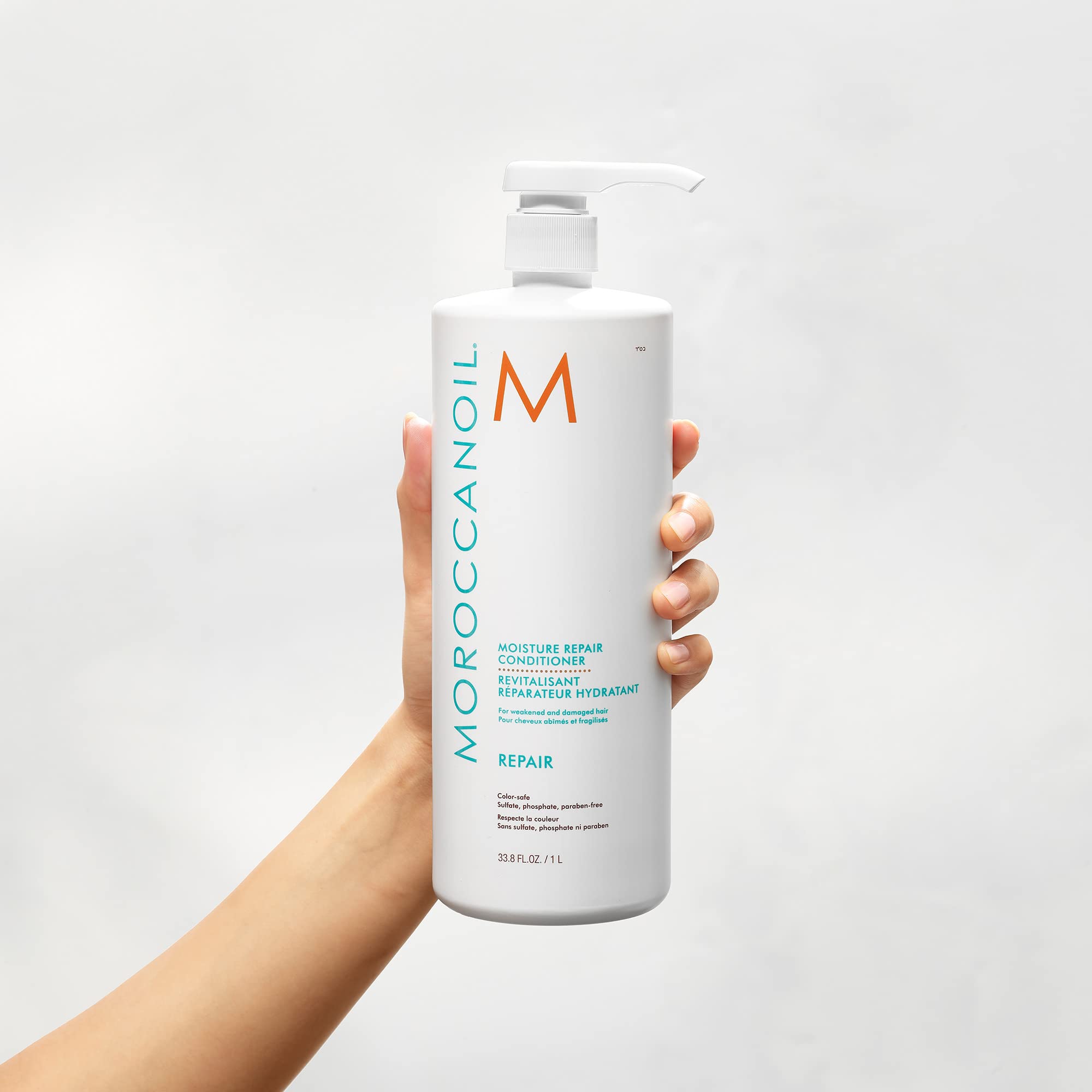 Moroccanoil Moisture Repair Conditioner - Hydrating Hair Treatment for Dry & Damaged Hair | Sulfate-Free & Paraben-Free | Perfect for Daily Use & Salon-Quality Results at Home
