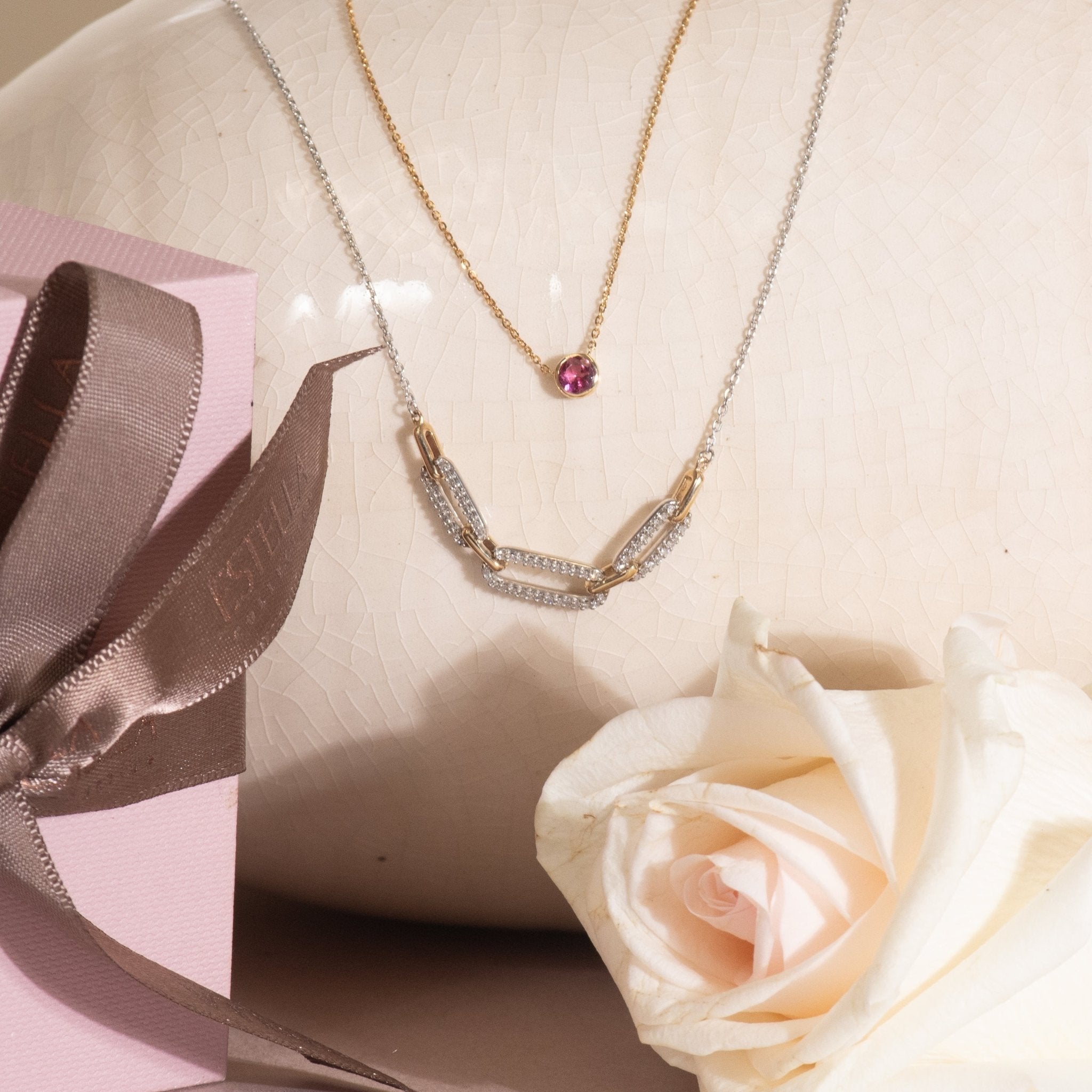10k Yellow Gold Interlocking Diamond Oval Pendant with 7-Link Chain Necklace - Elegant Jewelry for Women, Perfect Gift for Anniversary, Valentine's Day & Special Occasions