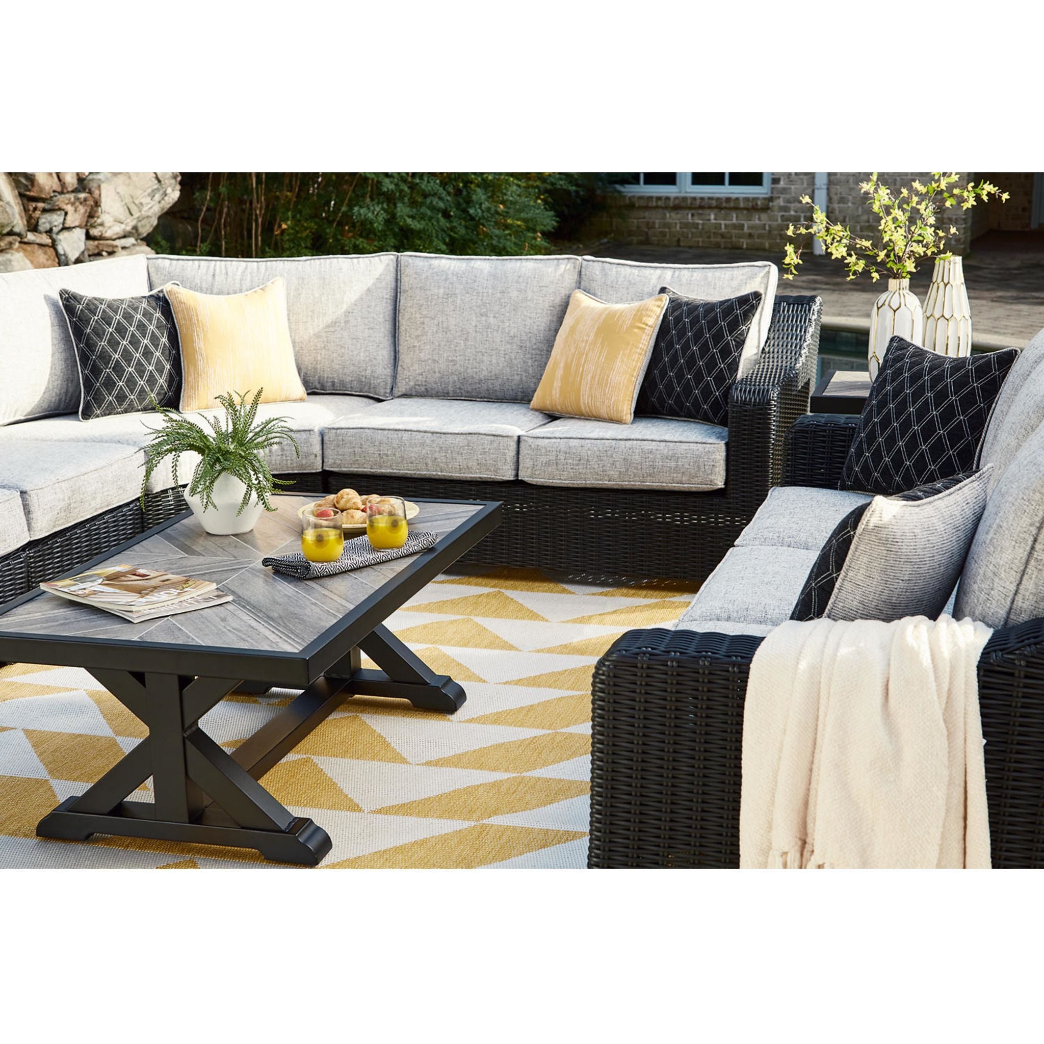 Beachcroft 4-Piece Outdoor Modular Sectional Sofa Set - Water-Resistant Patio Furniture for Backyard, Poolside & Garden Relaxation