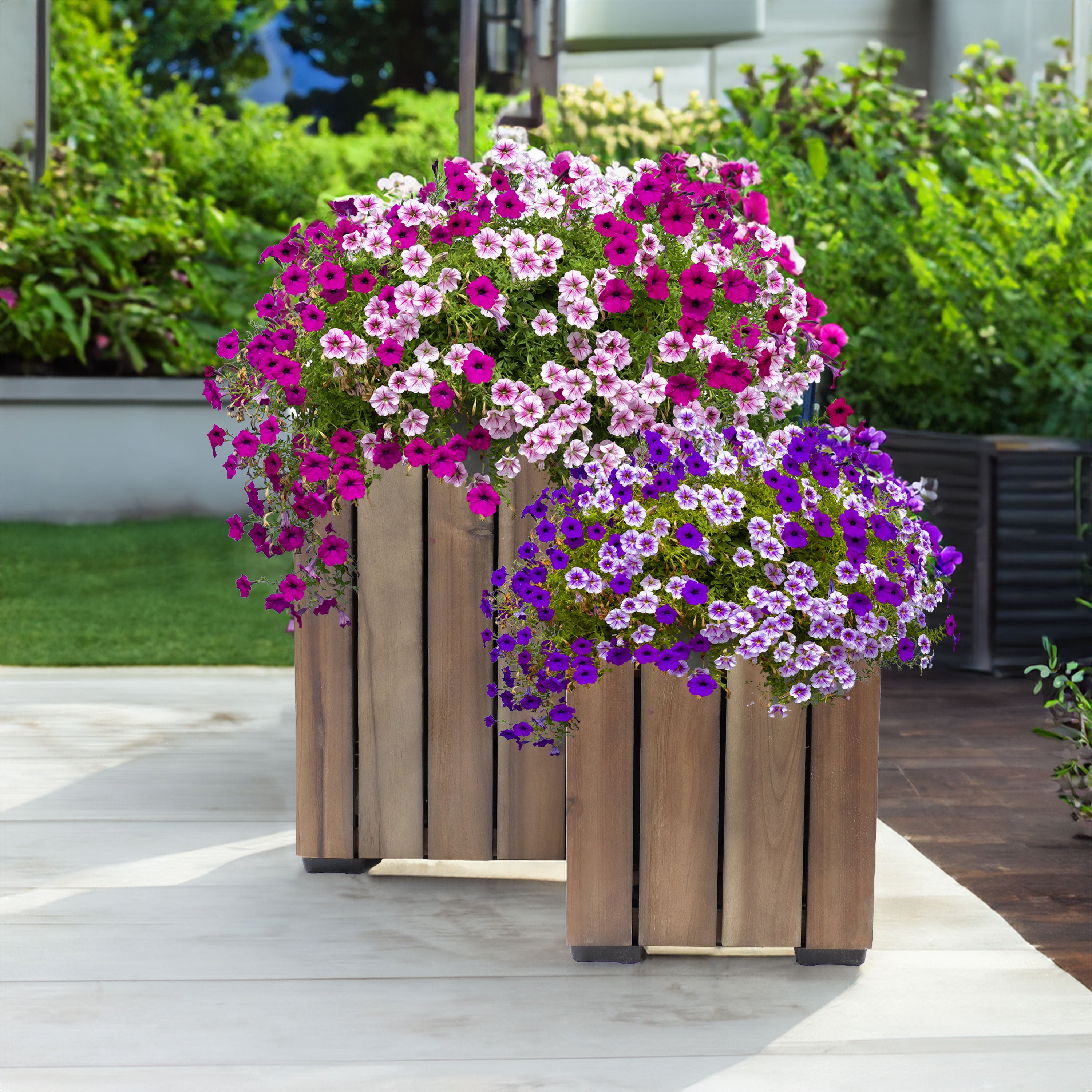 Sunnydaze 2-Piece Wooden Planter Box Set with Vertical Planks - Outdoor Garden Decor for Flowers, Herbs & Succulents - Perfect for Patio, Balcony & Backyard Landscaping