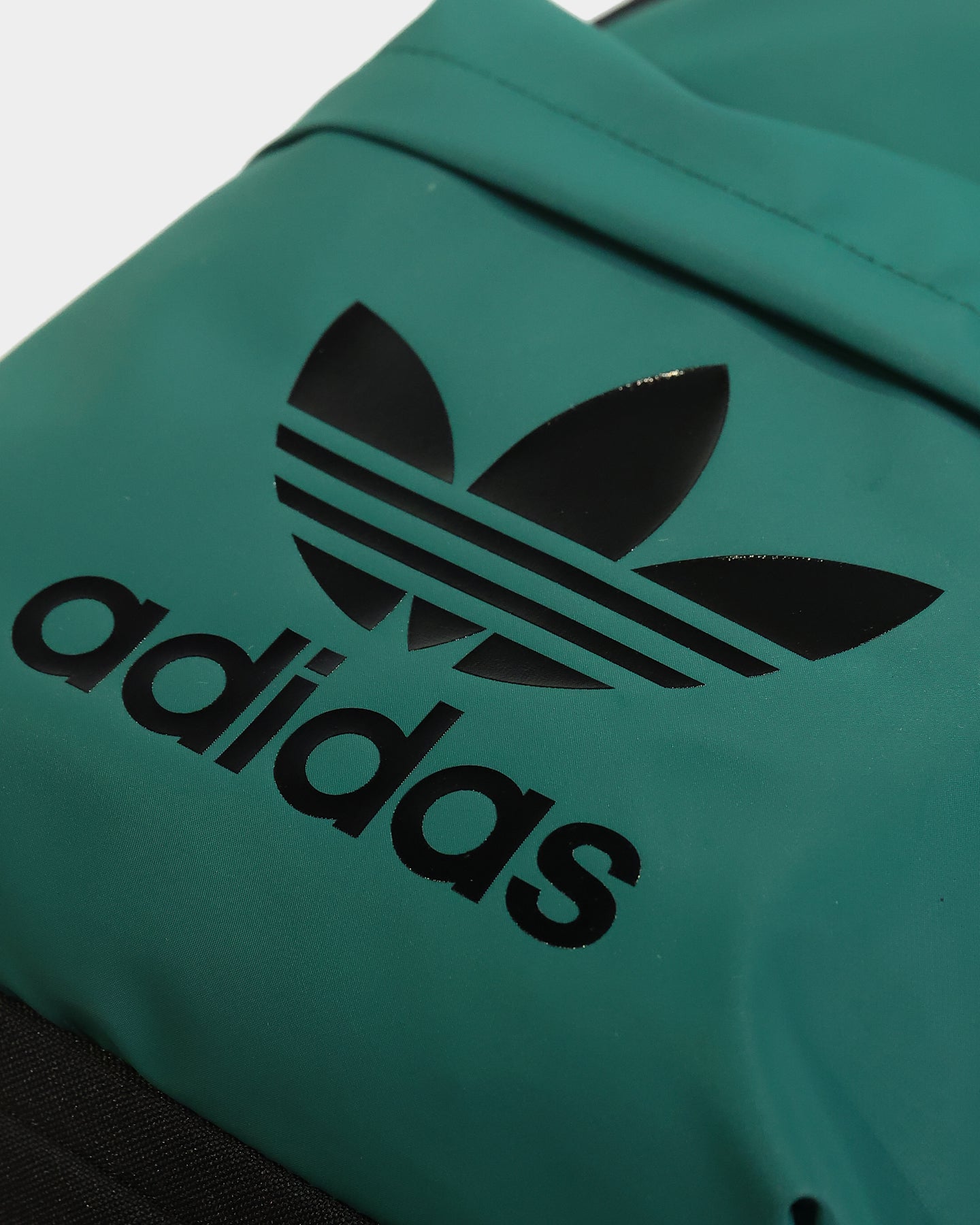 Adidas Adicolor Archive Backpack - Green School Backpack for Men & Women, Durable Laptop Bag for College, Travel & Work