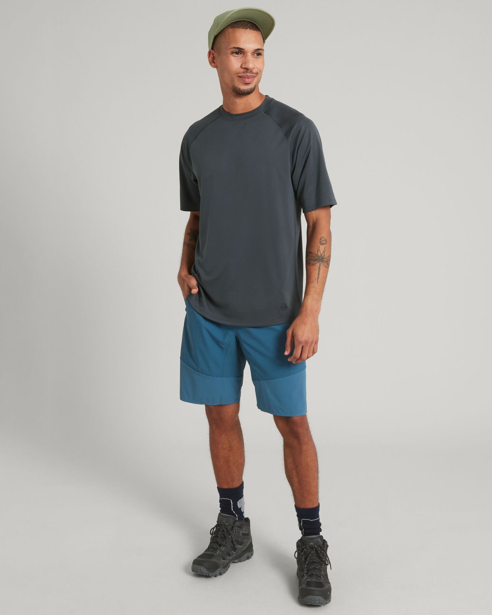 Men's SUN Stopper Short Sleeve T-Shirt - Breathable UV Protection Shirt in Graphite | Perfect for Outdoor Activities, Hiking & Summer Wear
