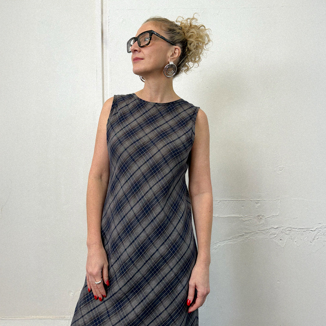 Alessi Bias Dress Pattern - Stylish & Flattering Women's Dress for Casual & Formal Occasions