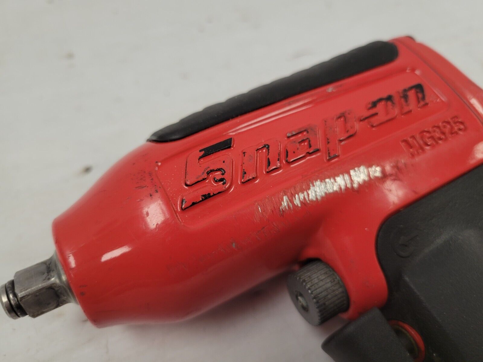 MG325 Snap-On Air Impact Wrench - Heavy Duty Pneumatic Impact Gun for Automotive Repair & Tire Changes - Perfect for Mechanics & DIY Car Maintenance