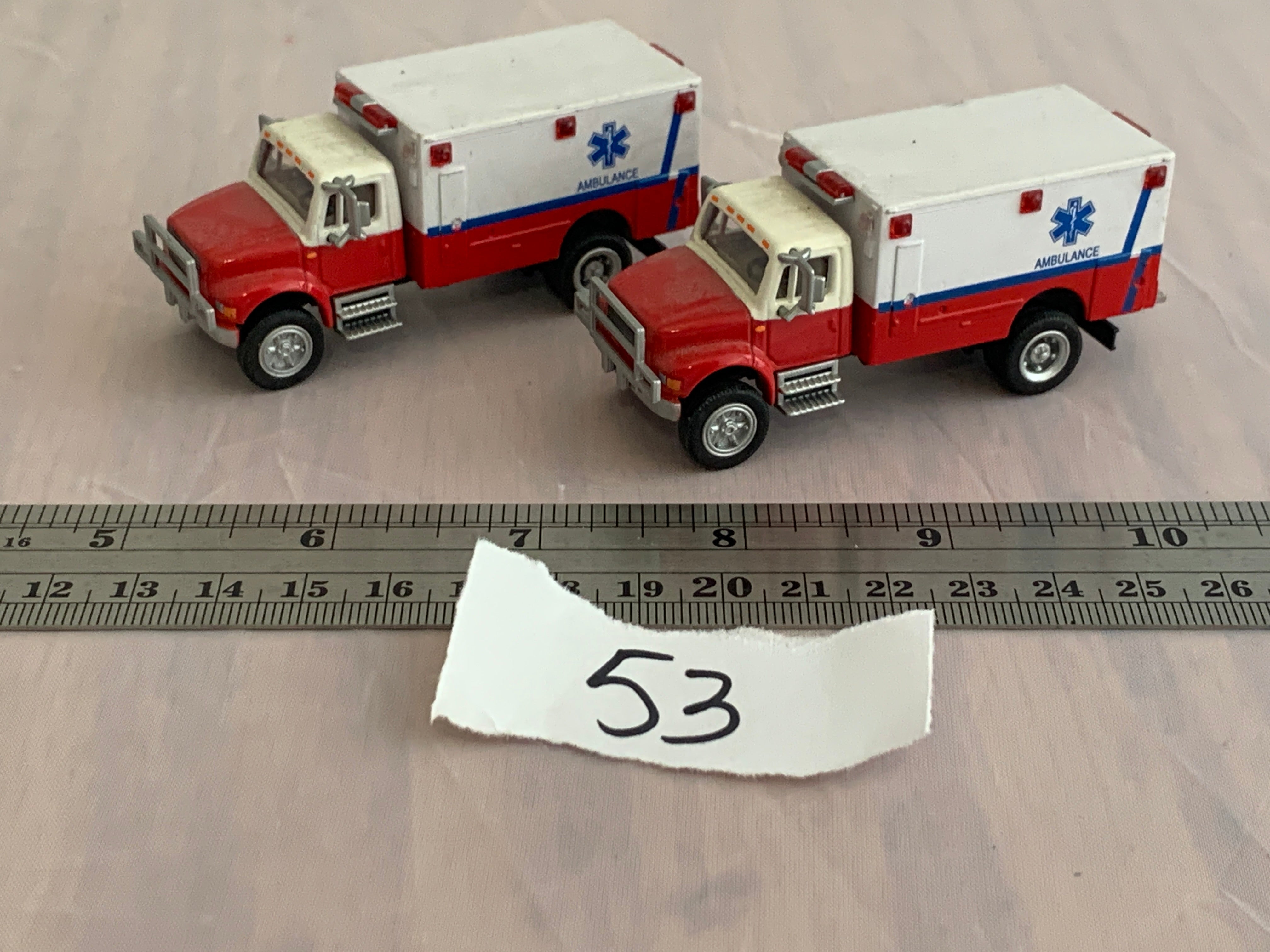 1/87 Scale Diecast Ambulance Toy Car - Set of 2 Miniature Emergency Vehicles for Model Train Layouts, Dioramas & Collectors Display