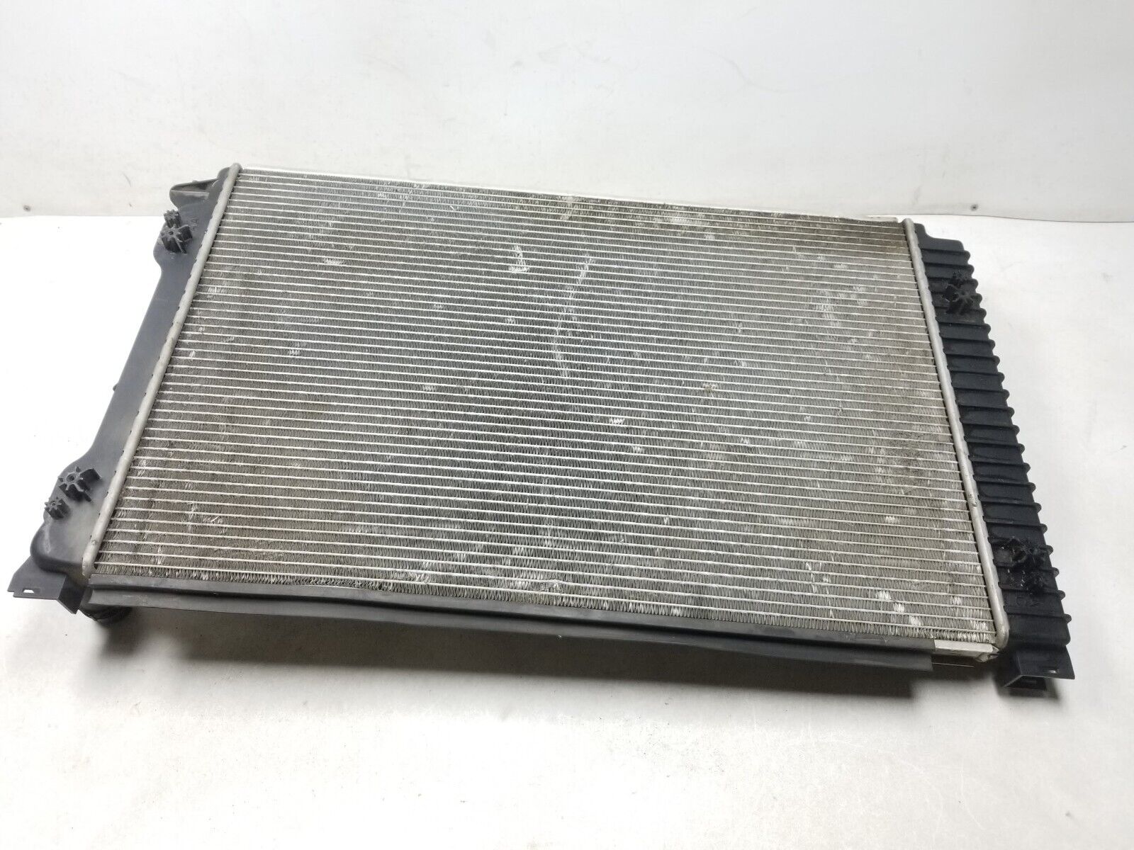 05-08 Audi A6 OEM Replacement Radiator 4F0121251M - Compatible with 2005-2008 Audi A6 Models - Perfect for Engine Cooling System Repair & Maintenance