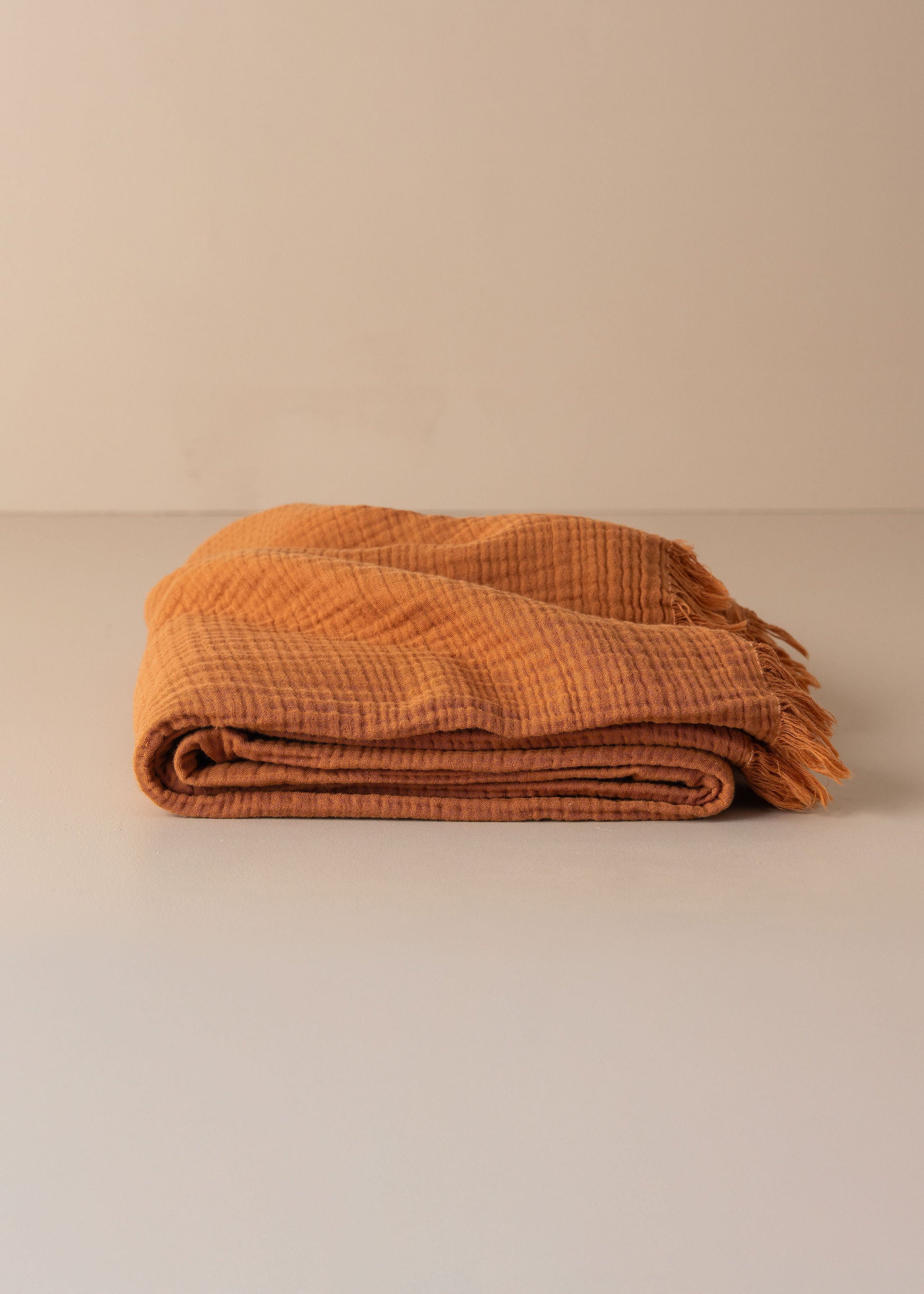 Enes Soft Cotton Throw Blanket - Warm & Cozy Terracotta Throw for Couch, Bed, or Sofa - Perfect for Relaxing, Lounging, and Home Decor
