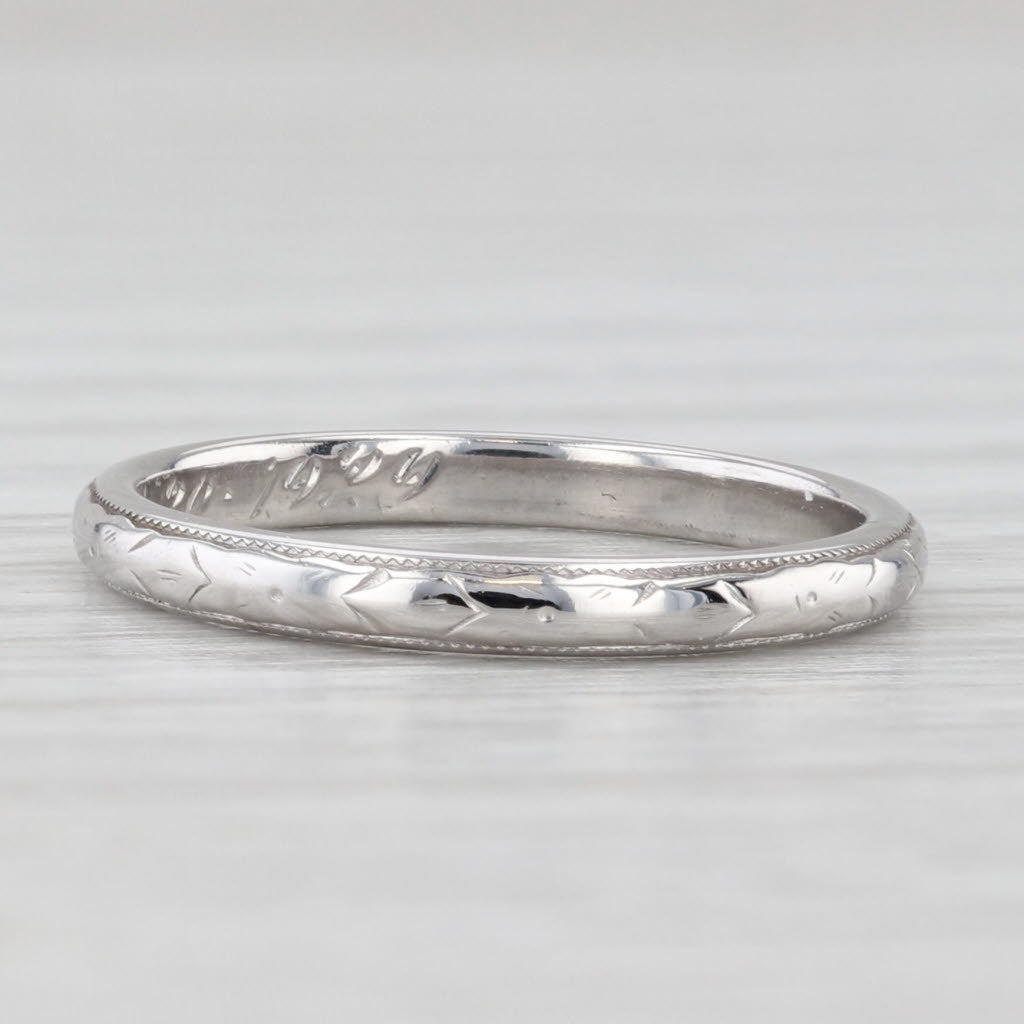 Antique Floral Engraved Wedding Band Ring - 18k White Gold Stackable Size 5 - Perfect for Bridal Jewelry, Anniversary Gifts & Everyday Elegant Wear