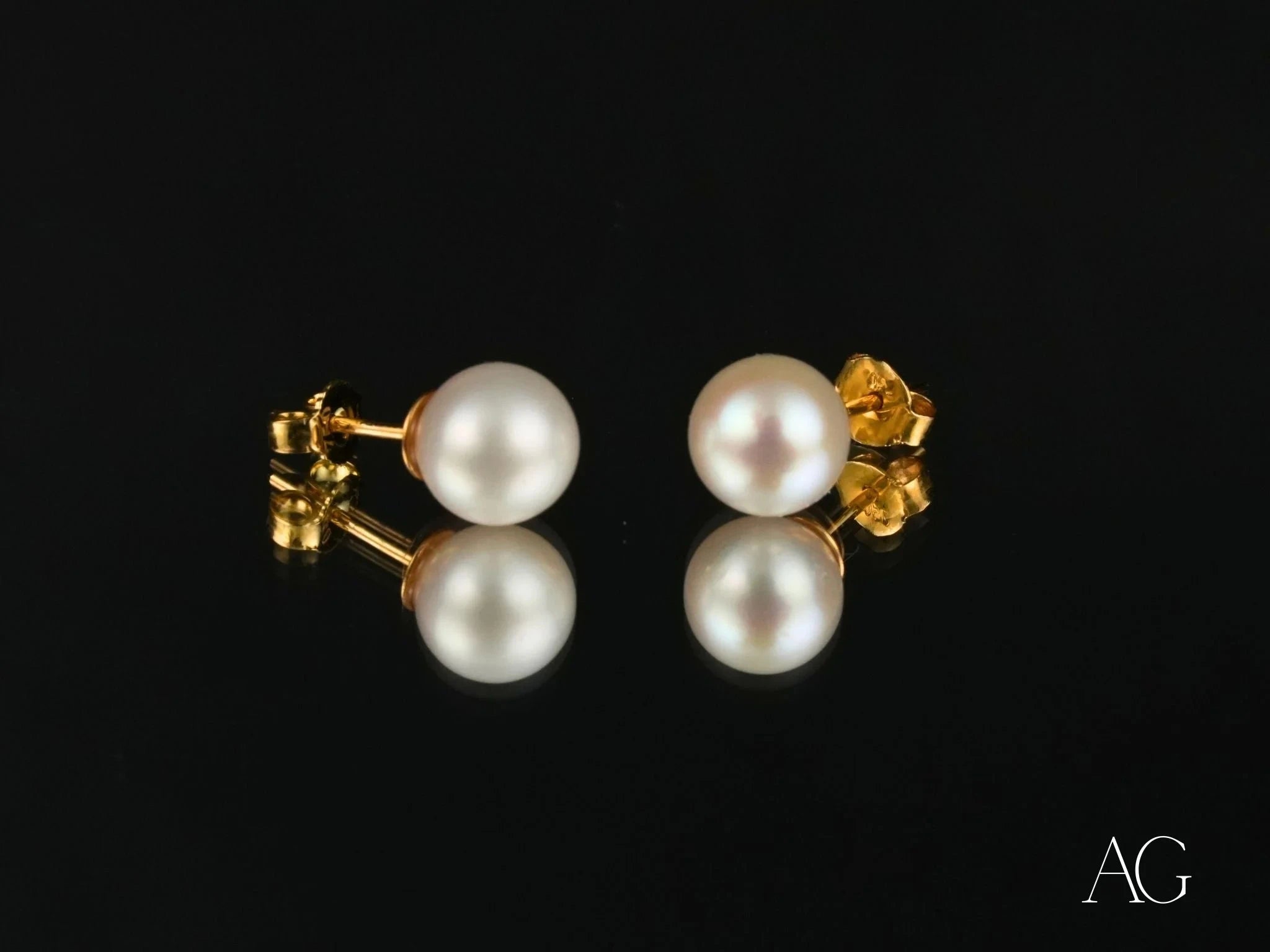 18K Gold Freshwater Pearl Stud Earrings for Women - Classic & Elegant Jewelry Gift for Wedding, Anniversary & Special Occasions