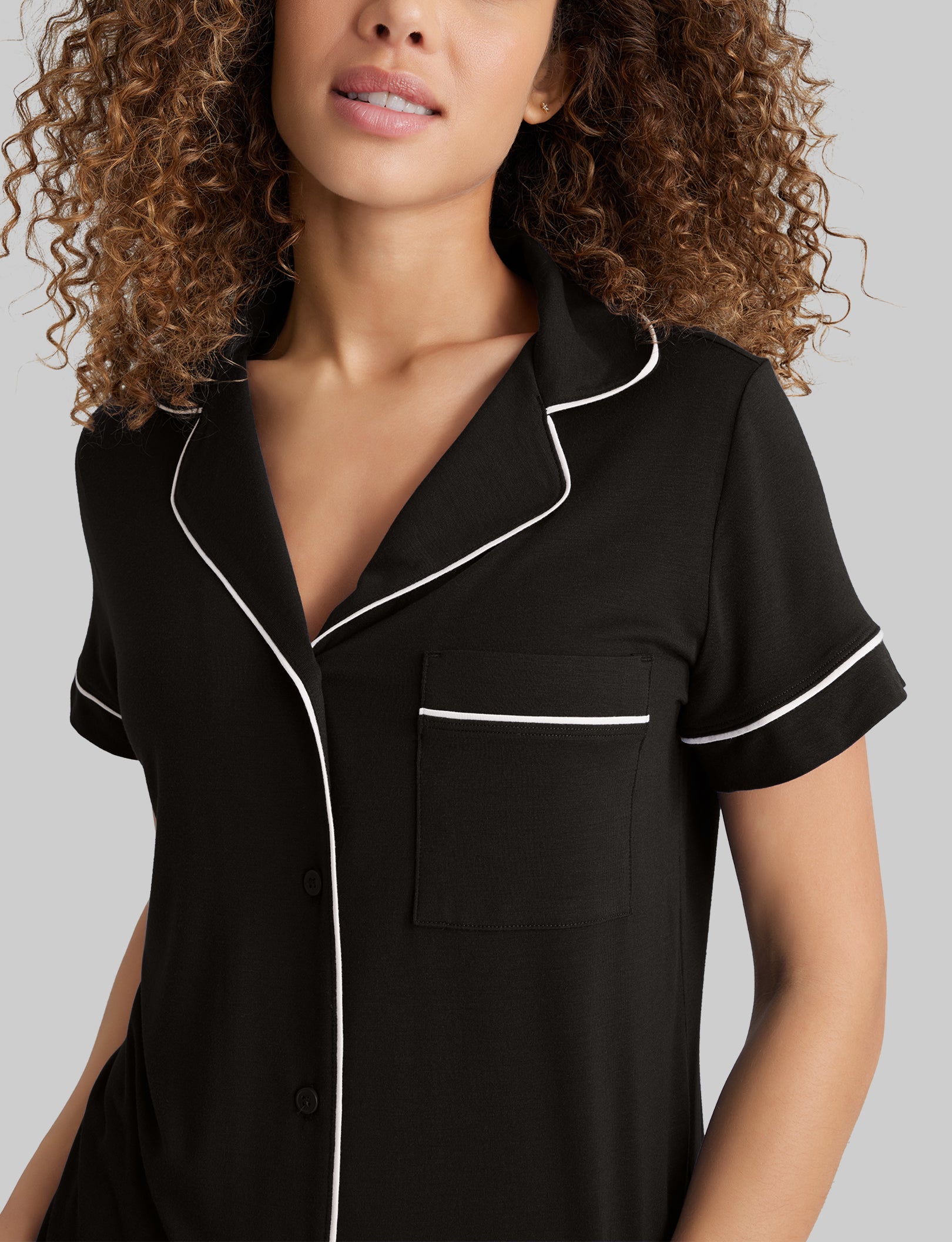 Women's Comfortable Downtime Pajama Set - Soft Sleepwear Top & Pants for Lounge & Relaxation at Home