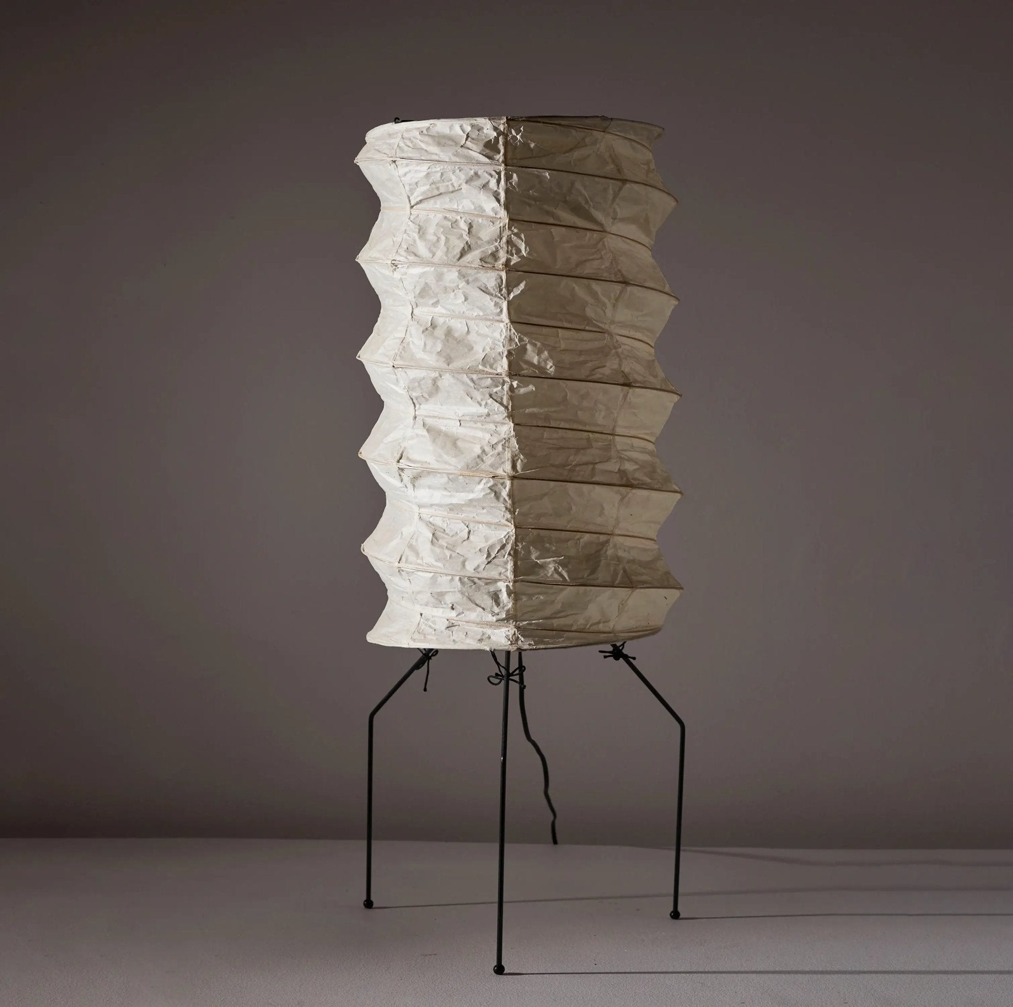 Origami Floor Lamp - Modern Japanese Paper Light for Living Room, Bedroom & Office - Handcrafted Folded Design with Warm Ambient Lighting