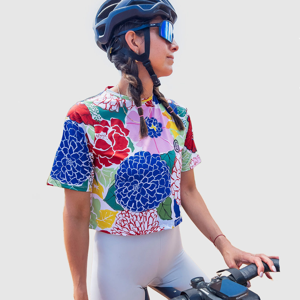 Hydrangea Women's Crop Top - Floral Print Summer T-Shirt for Casual Wear, Beach Outfits & Street Style Fashion