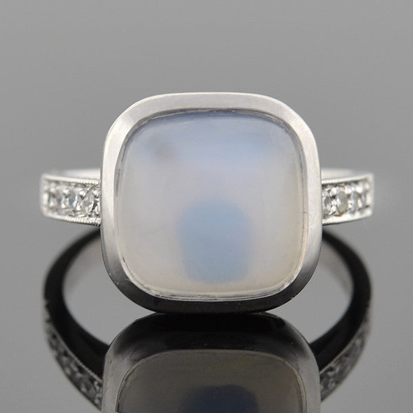 Vintage Art Deco 14K Gold Moonstone and Diamond Ring for Women - Elegant Statement Jewelry for Weddings, Anniversaries & Special Occasions