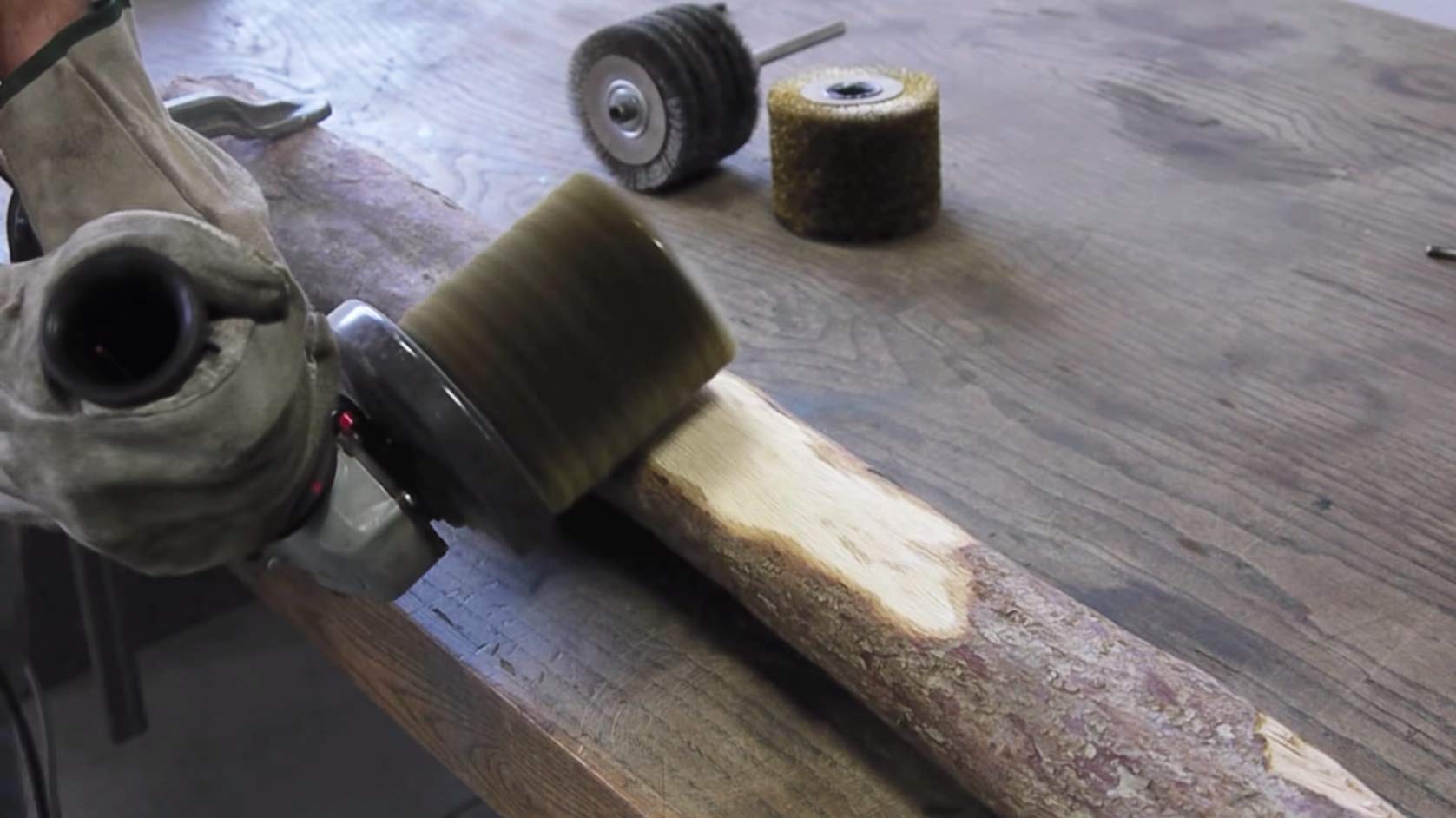Sit Tecnospazzole 1361 Steel Corrugated Wire Sander Brush - 100mm Brushing Band for Metal, Wood & Rust Removal | Perfect for Sanding, Cleaning & Surface Preparation