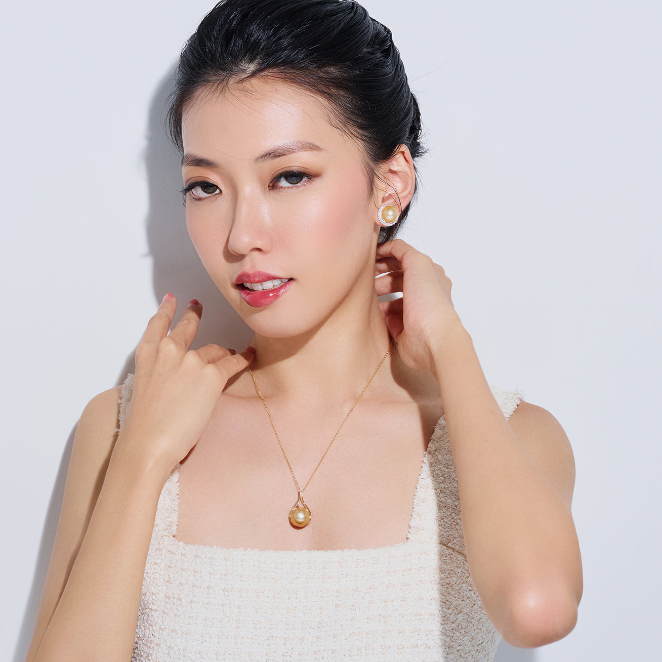 18K Solid Gold South Sea Golden Pearl Necklace KN00306 - Luxury Pearl Jewelry for Women, Elegant Bridal Gift, Anniversary Present & Formal Occasion Wear