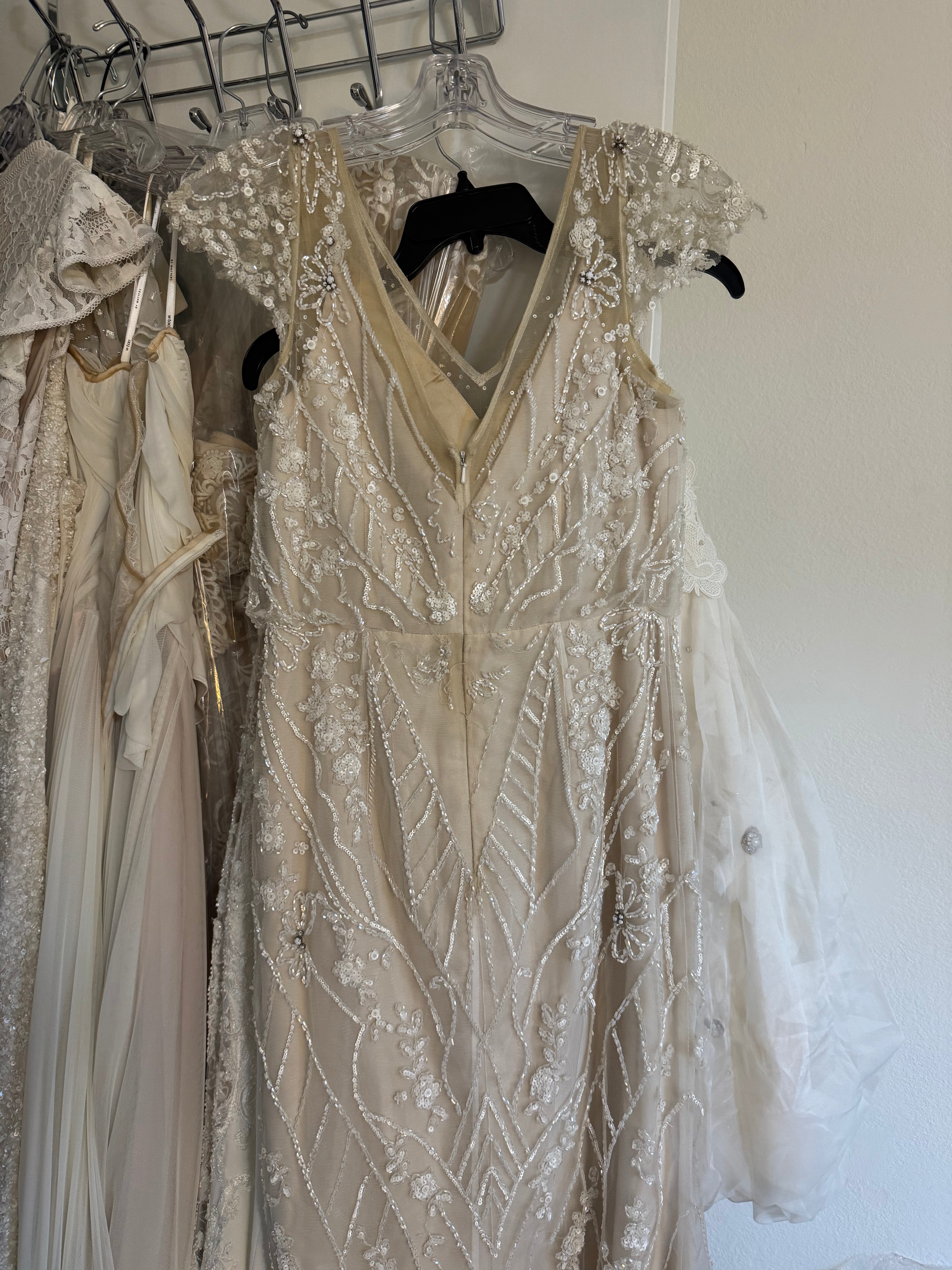 BHLDN Etoile Aurora Wedding Gown - Elegant Lace Bridal Dress for Beach, Garden & Formal Ceremonies
