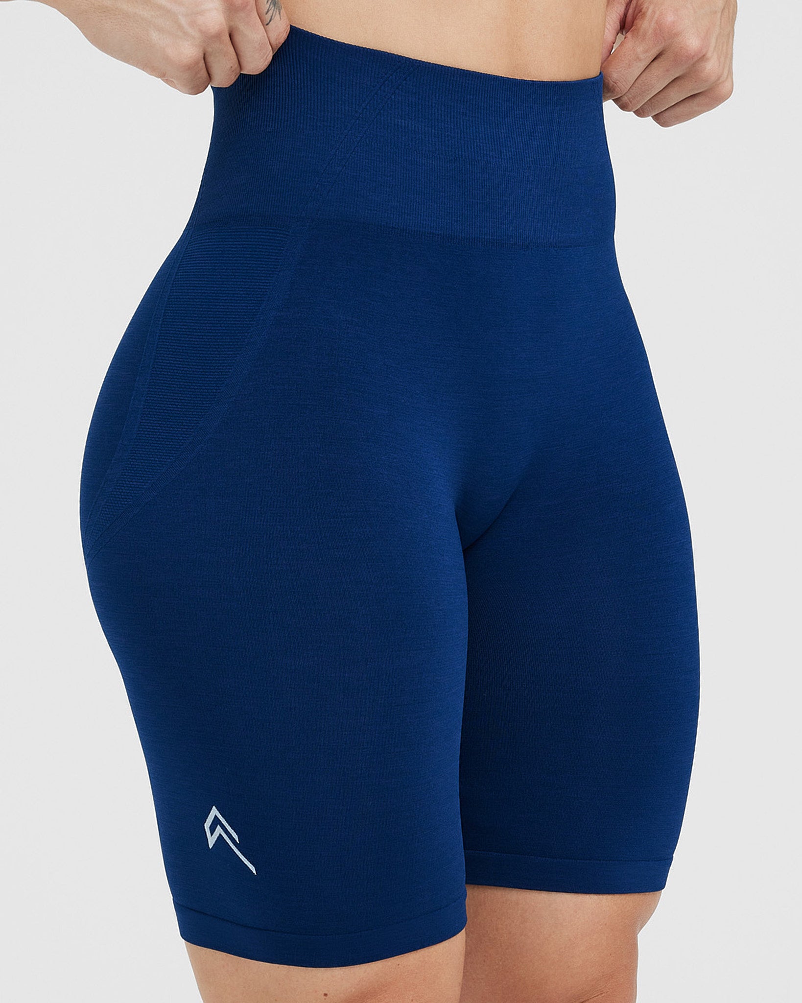 Seamless Cycling Shorts for Women - Comfortable & Breathable Bike Shorts for Indoor & Outdoor Riding | Midnight Black