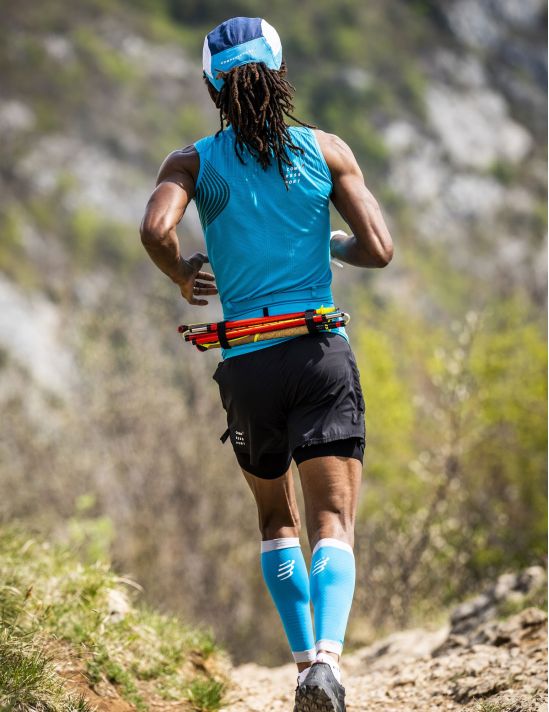 Compressport Unisex Free Belt Pro - Lightweight Running Belt for Men & Women, Hawaiian Ocean Design - Perfect for Jogging, Hiking & Outdoor Activities