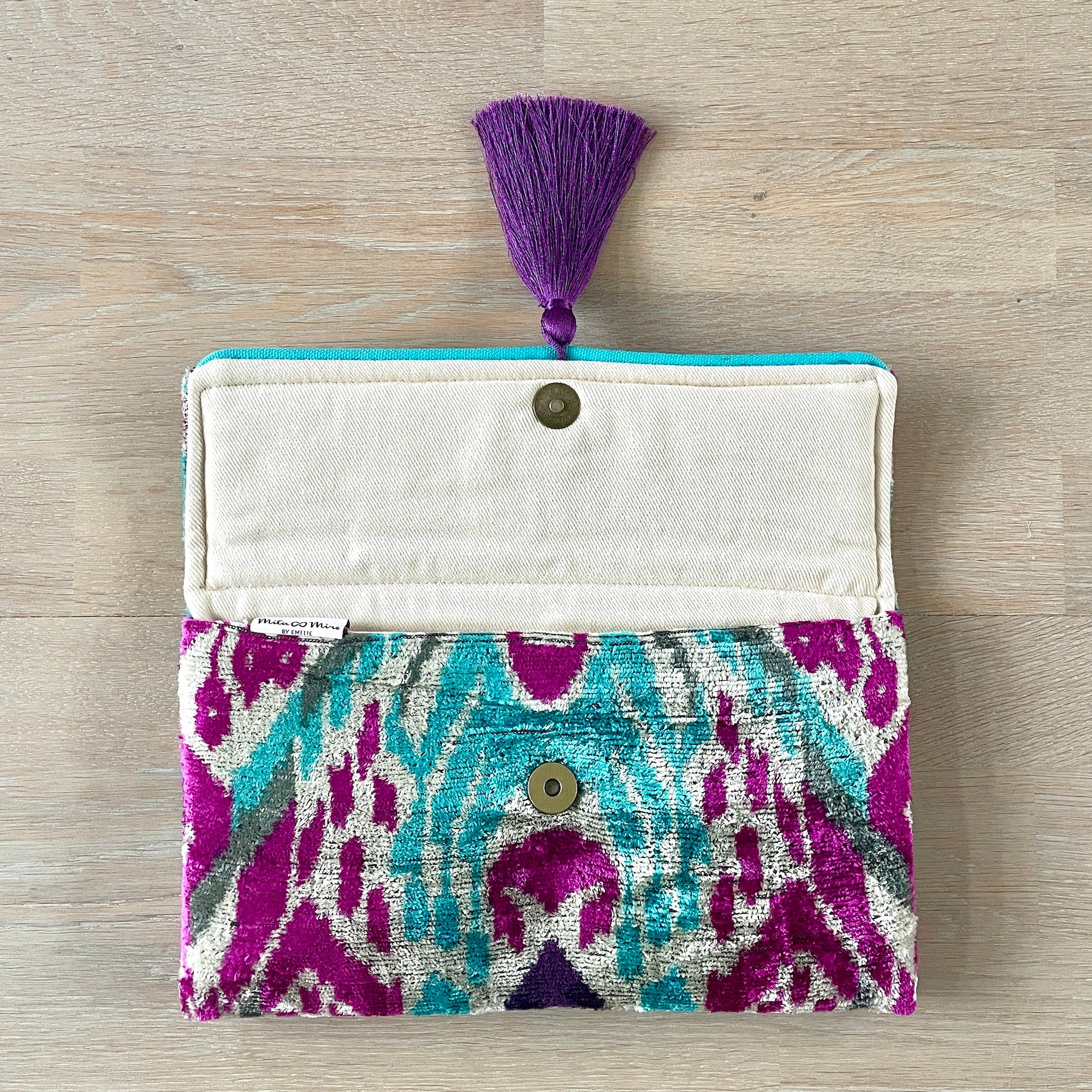 Stylish Ikat Clutch Bag for Women - Alasso Fashion Handbag - Perfect for Evening Parties, Weddings & Special Occasions