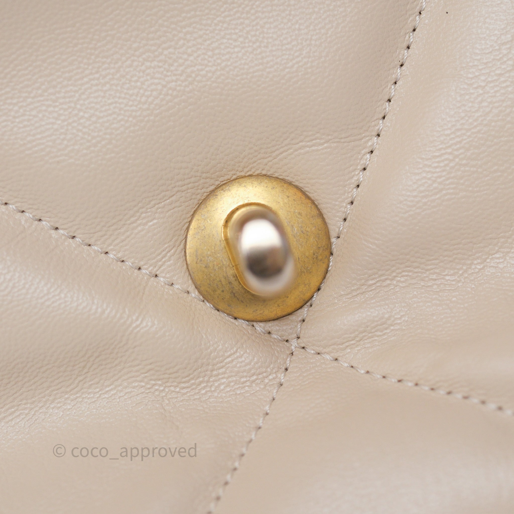 Chanel 19 Small Handbag in Light Beige with Mixed Hardware - Luxury Designer Shoulder Bag for Women, Perfect for Everyday Use & Special Occasions