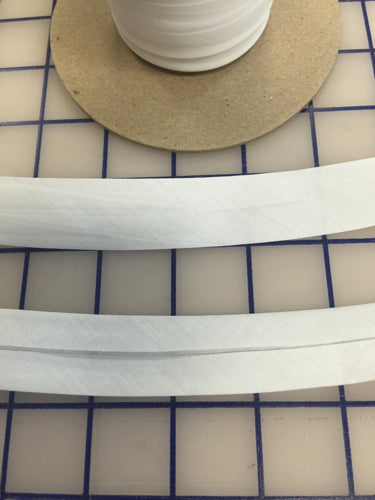 1 Inch Wide Single Fold White Bias Tape - Perfect for Sewing, Quilting, and DIY Craft Projects