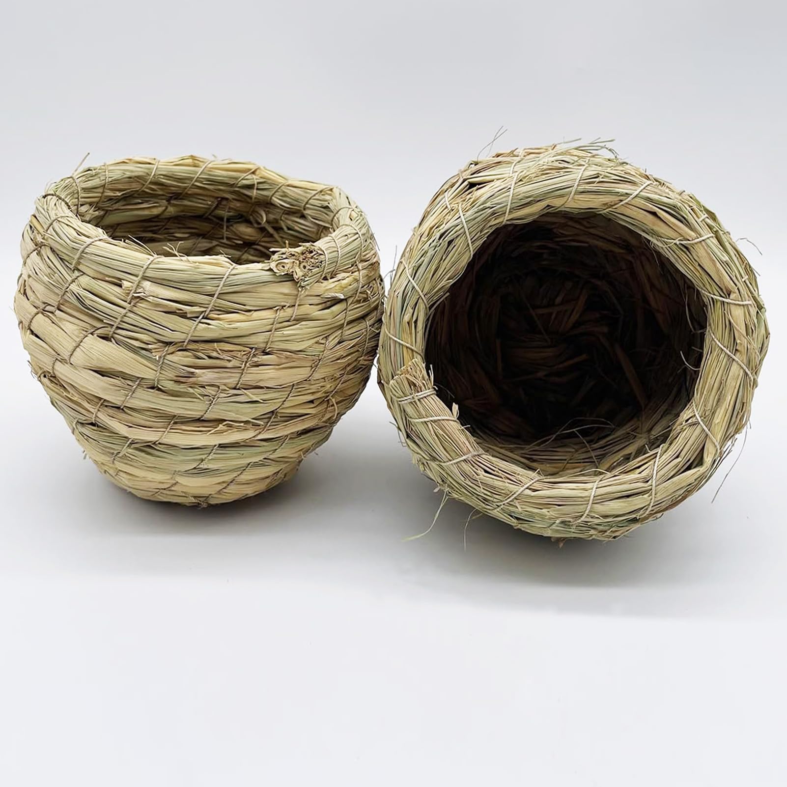 2Pcs Natural Grass Bird Hut Nest for Cage - Handmade Straw Bird House for Parakeets, Parrots, Cockatiels & Finches - Perfect for Outdoor Aviaries & Garden Bird Shelters