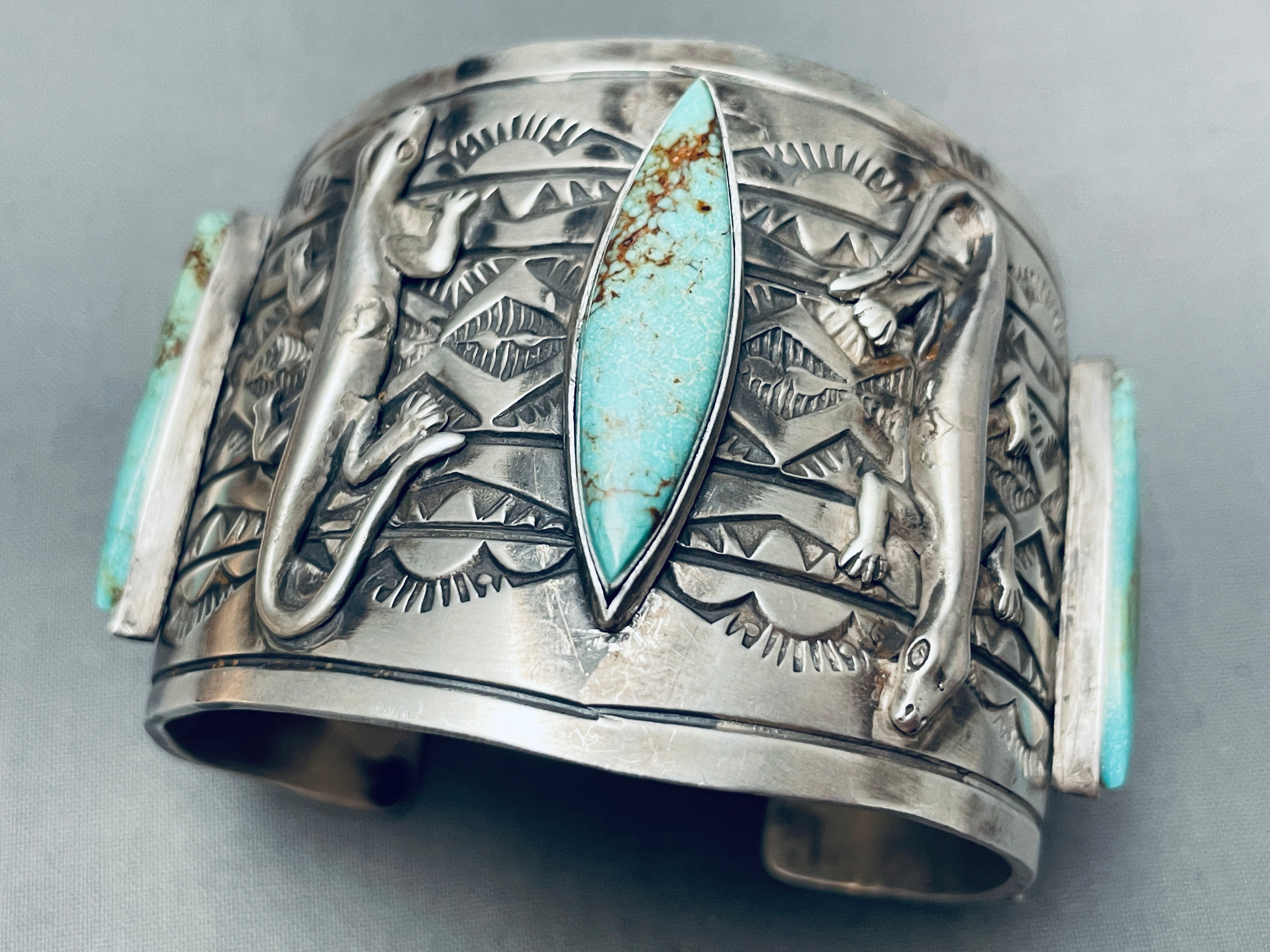 124 Grams Authentic Native American Kewa Green Turquoise Sterling Silver Cuff Bracelet - Handmade Jewelry for Women, Boho Style, Gift for Her, Perfect for Weddings & Special Occasions