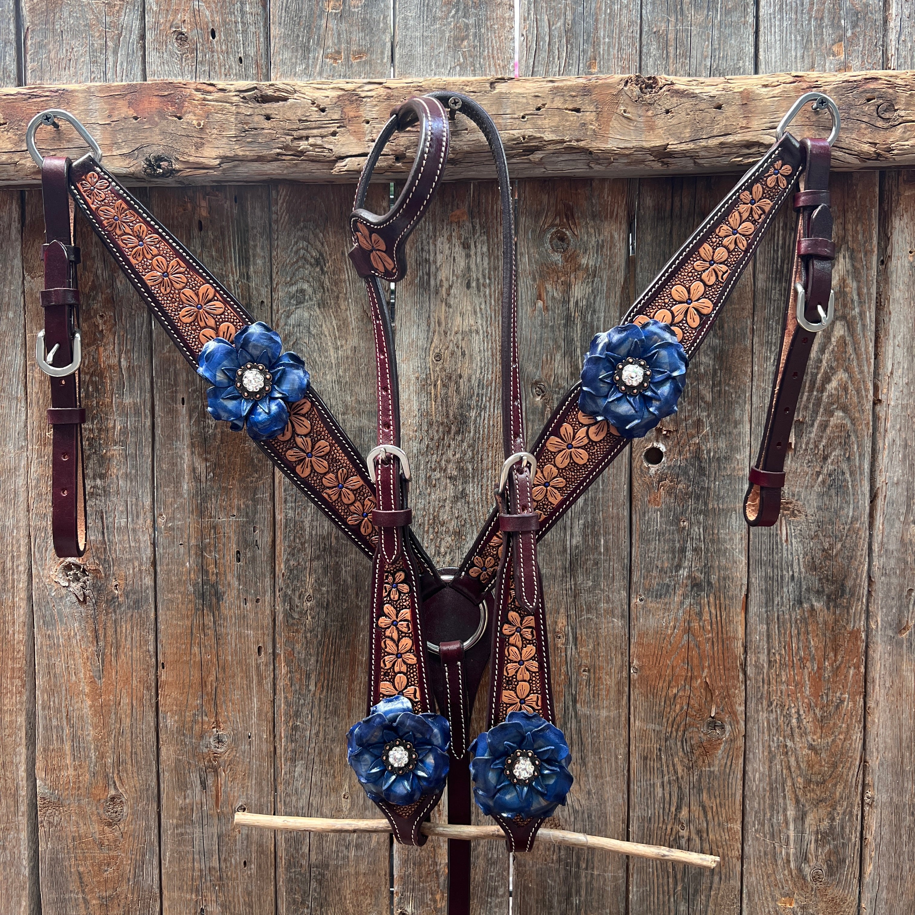 Floral Two-Tone Blue and Clear Crystal Browband & Breastcollar Horse Tack Set #BBBC623 - Perfect for Equestrian Shows, Dressage Competitions and Western Riding Events